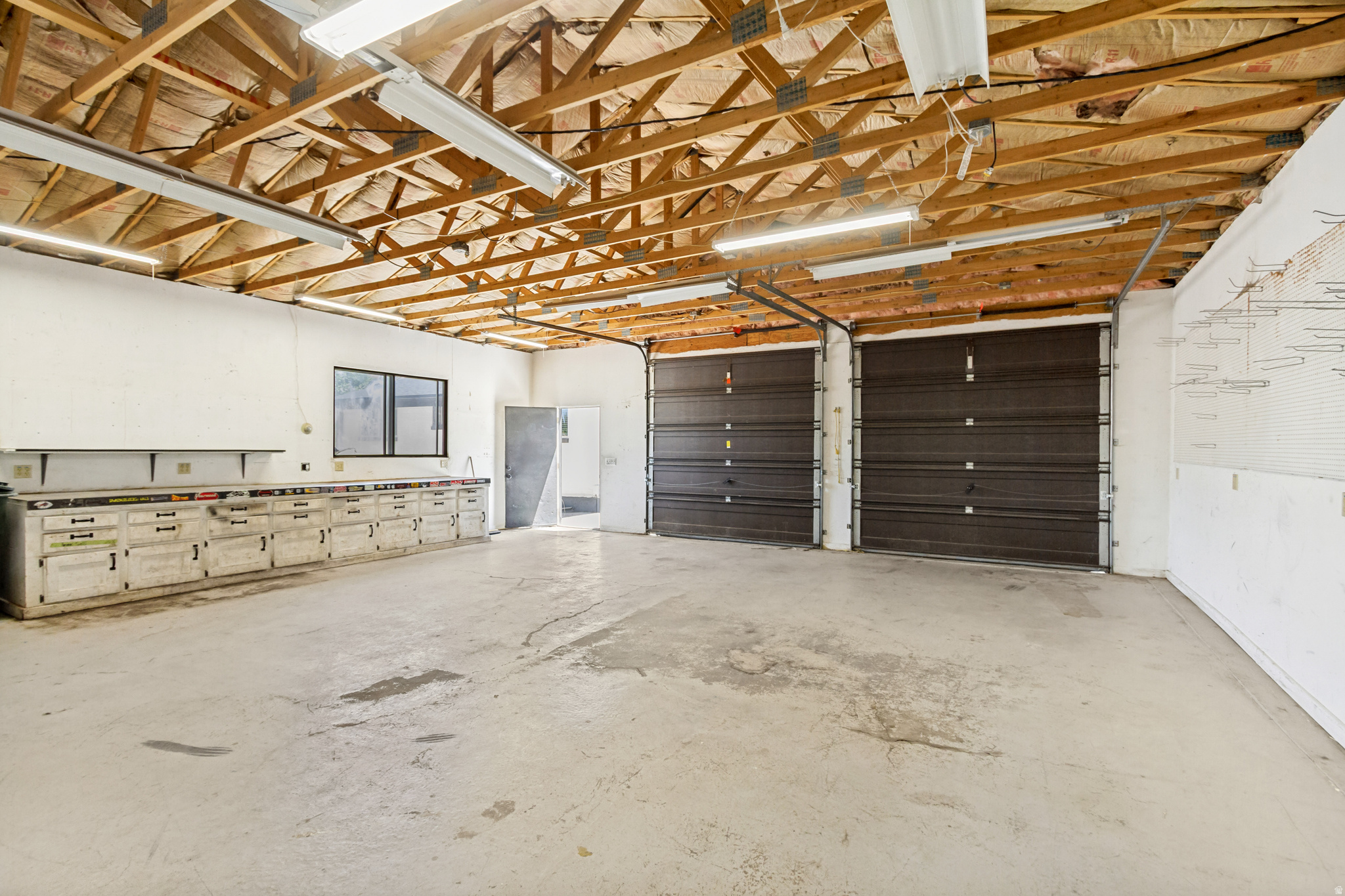 MEADOW HEIGHTS #11 - Residential