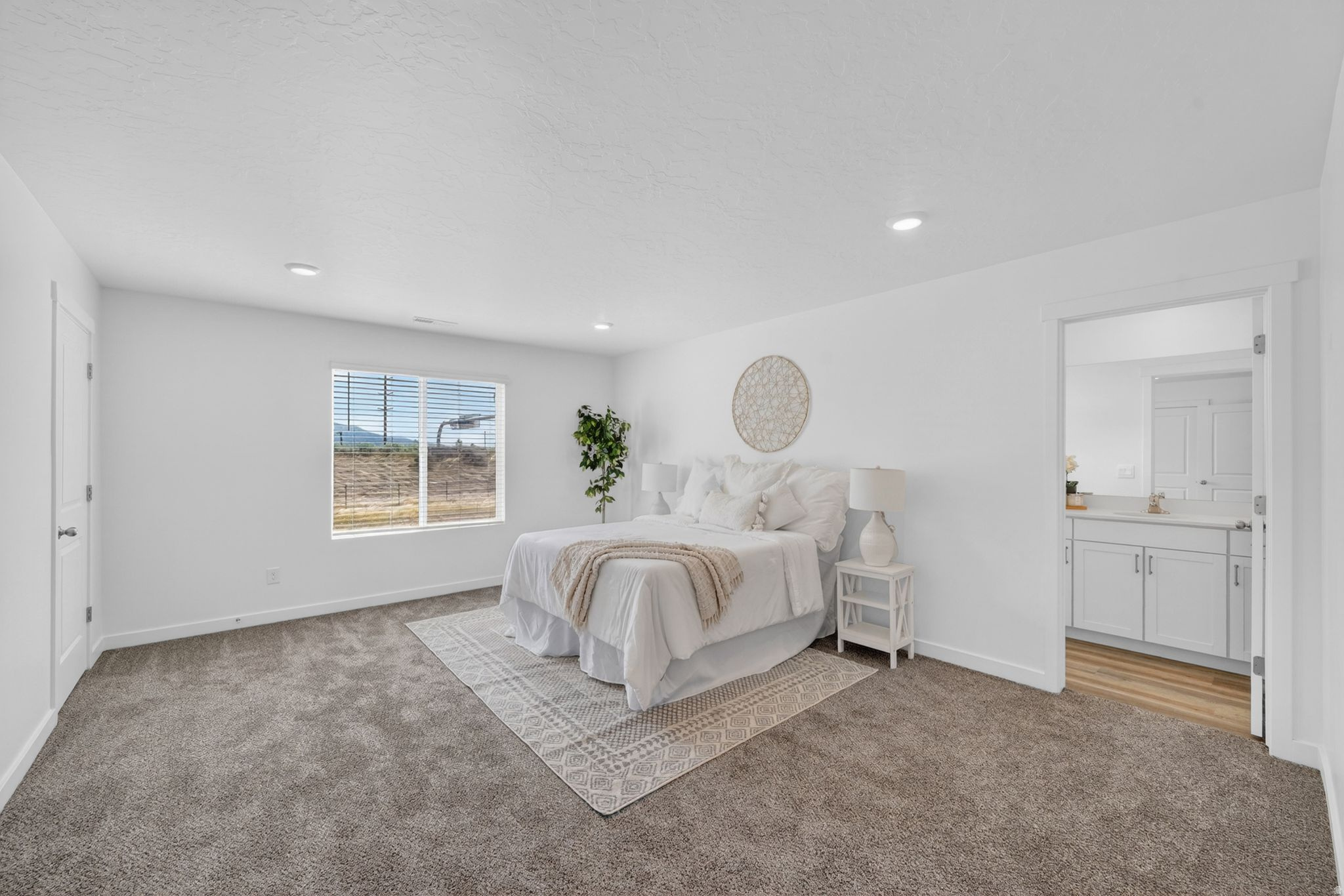 QUIET VALLEY - Residential