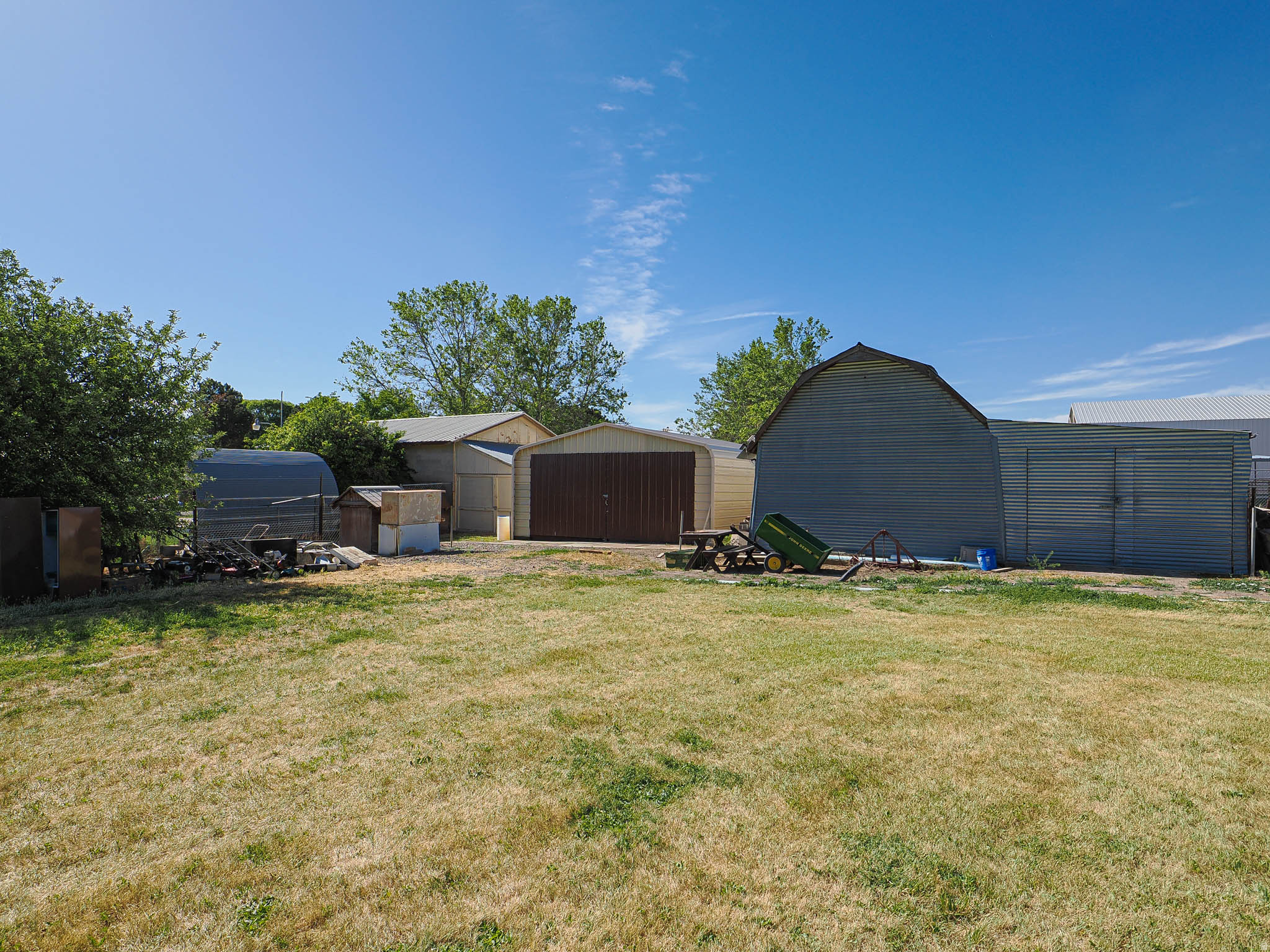 MEADOWS - Residential