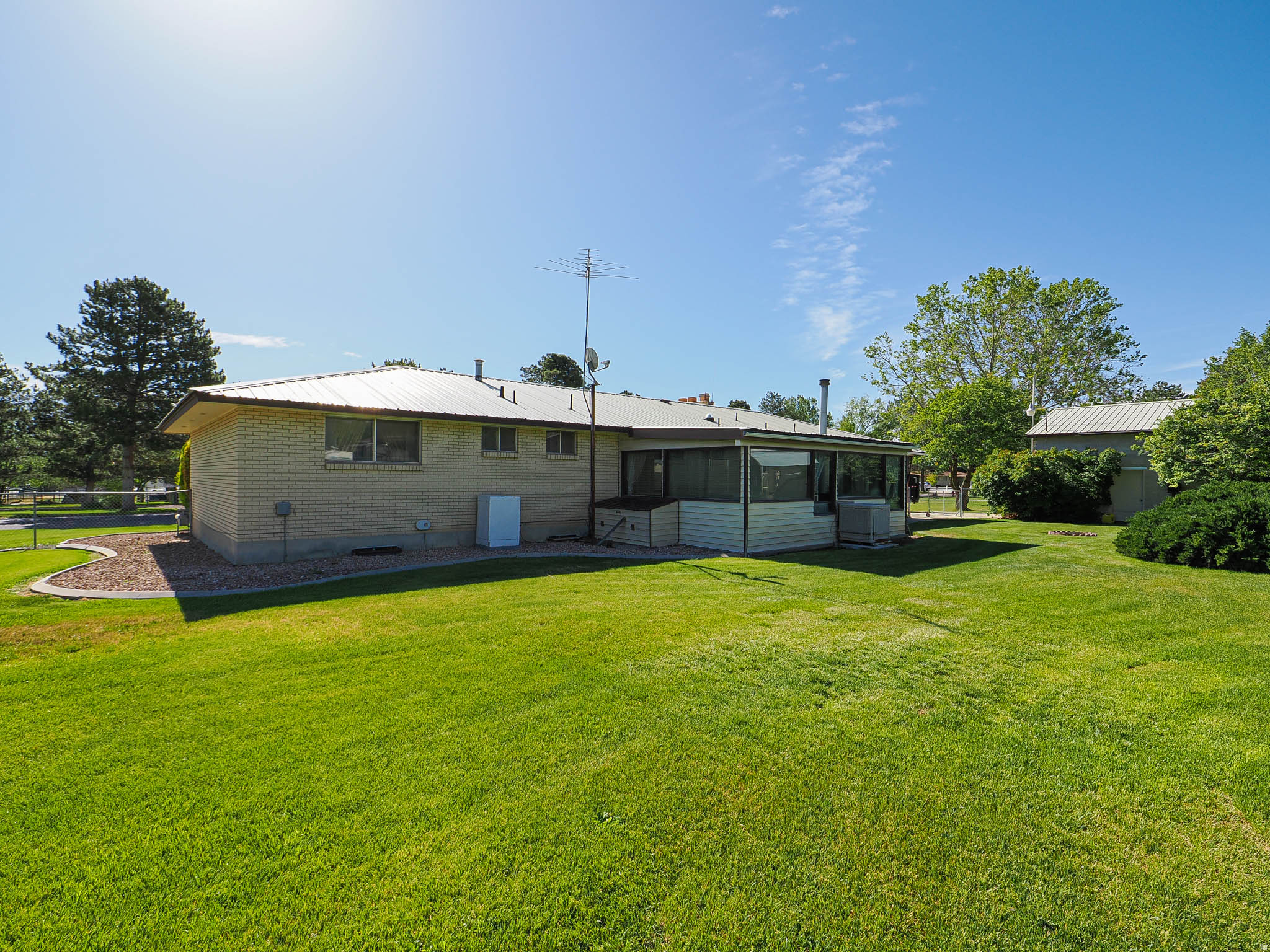 MEADOWS - Residential