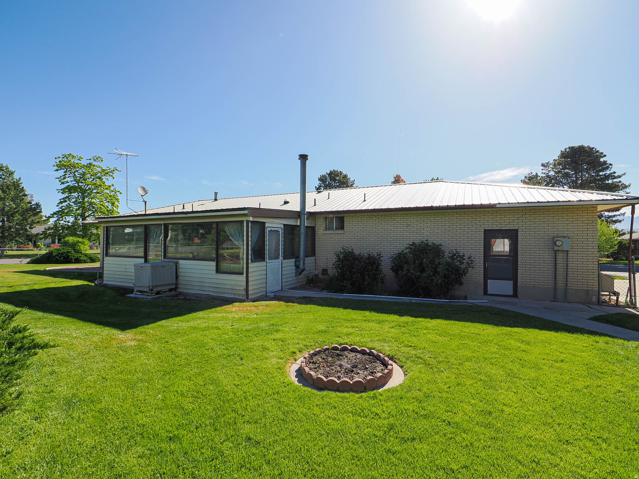 MEADOWS - Residential