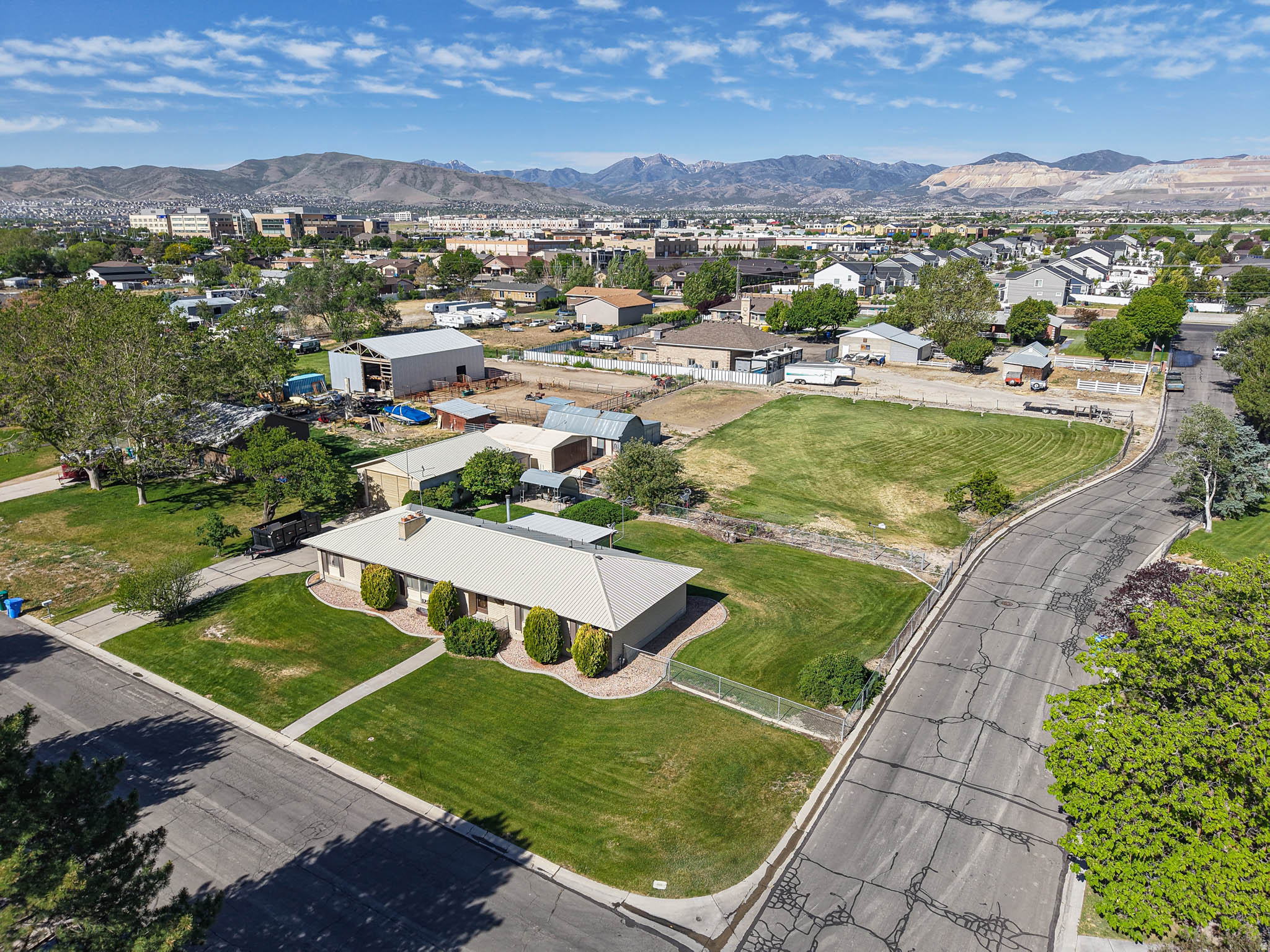 MEADOWS - Residential