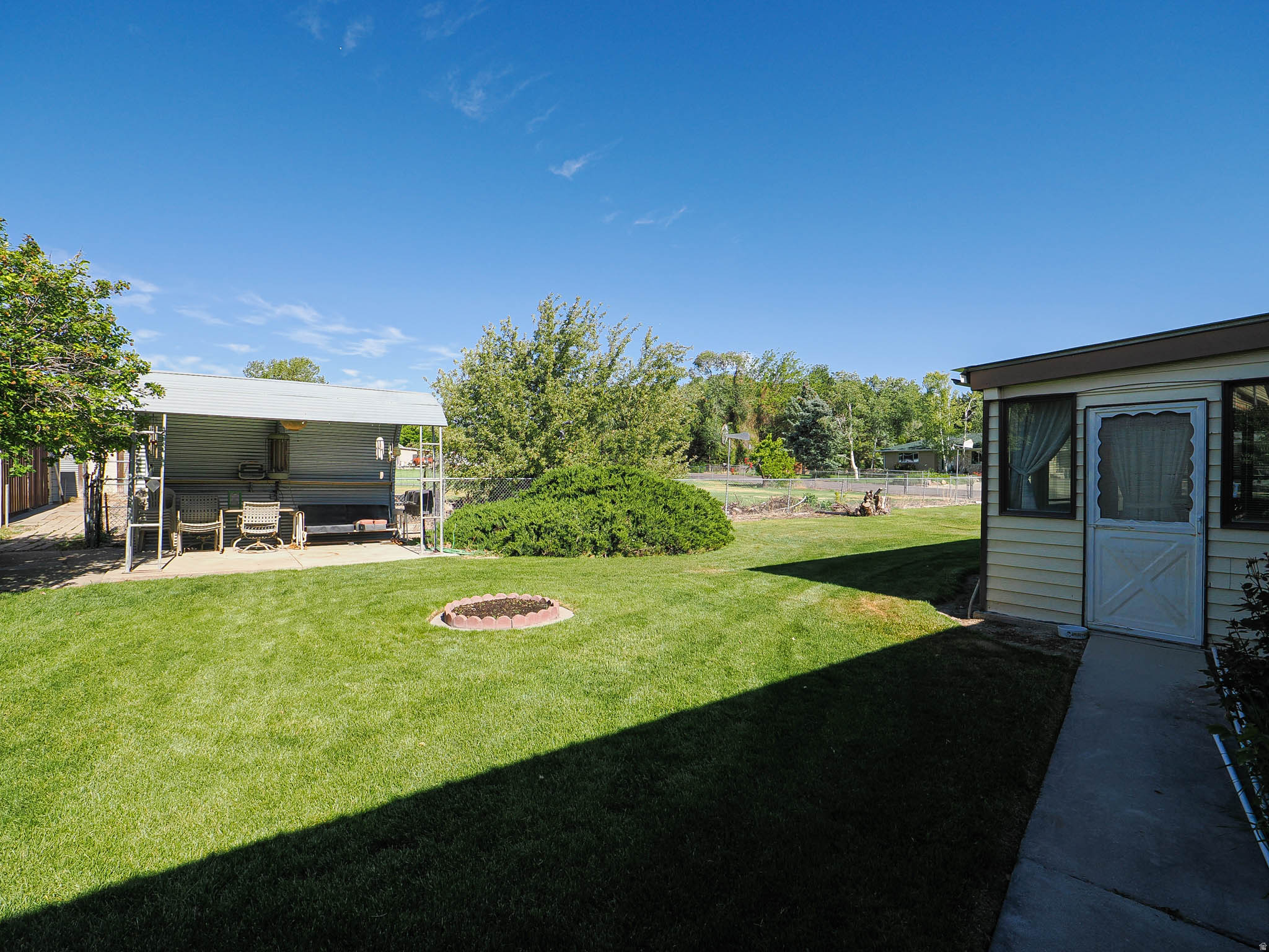 MEADOWS - Residential