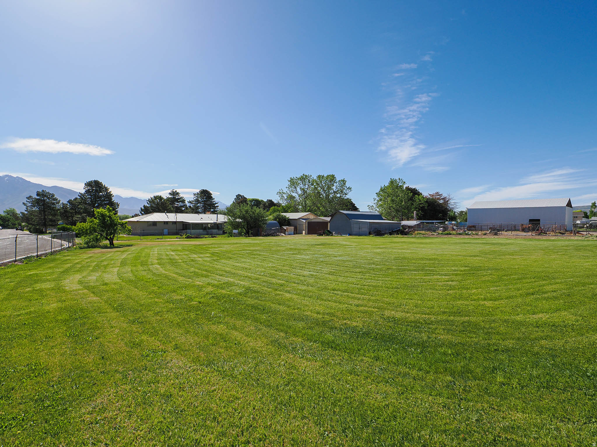 MEADOWS - Residential
