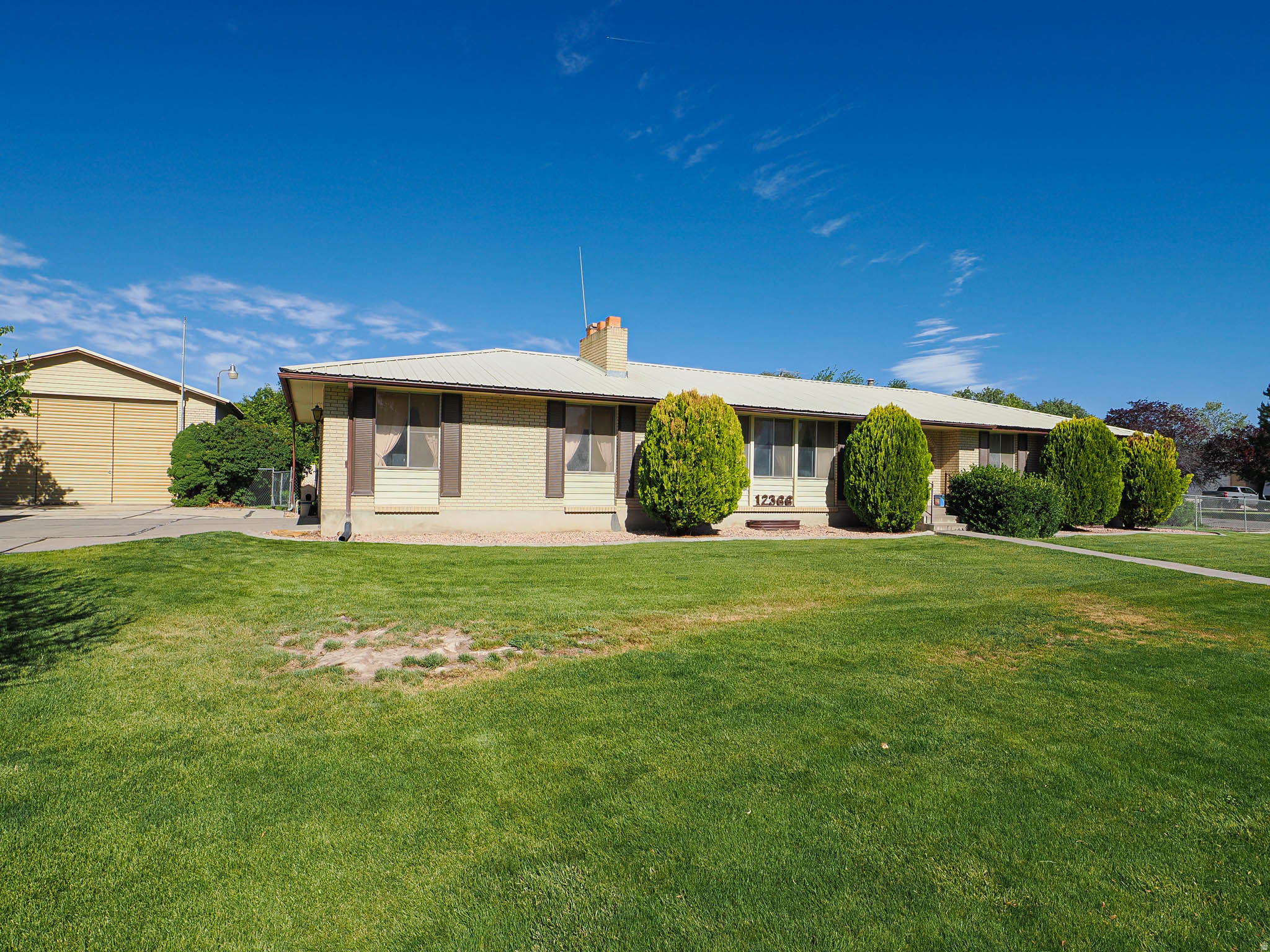 MEADOWS - Residential