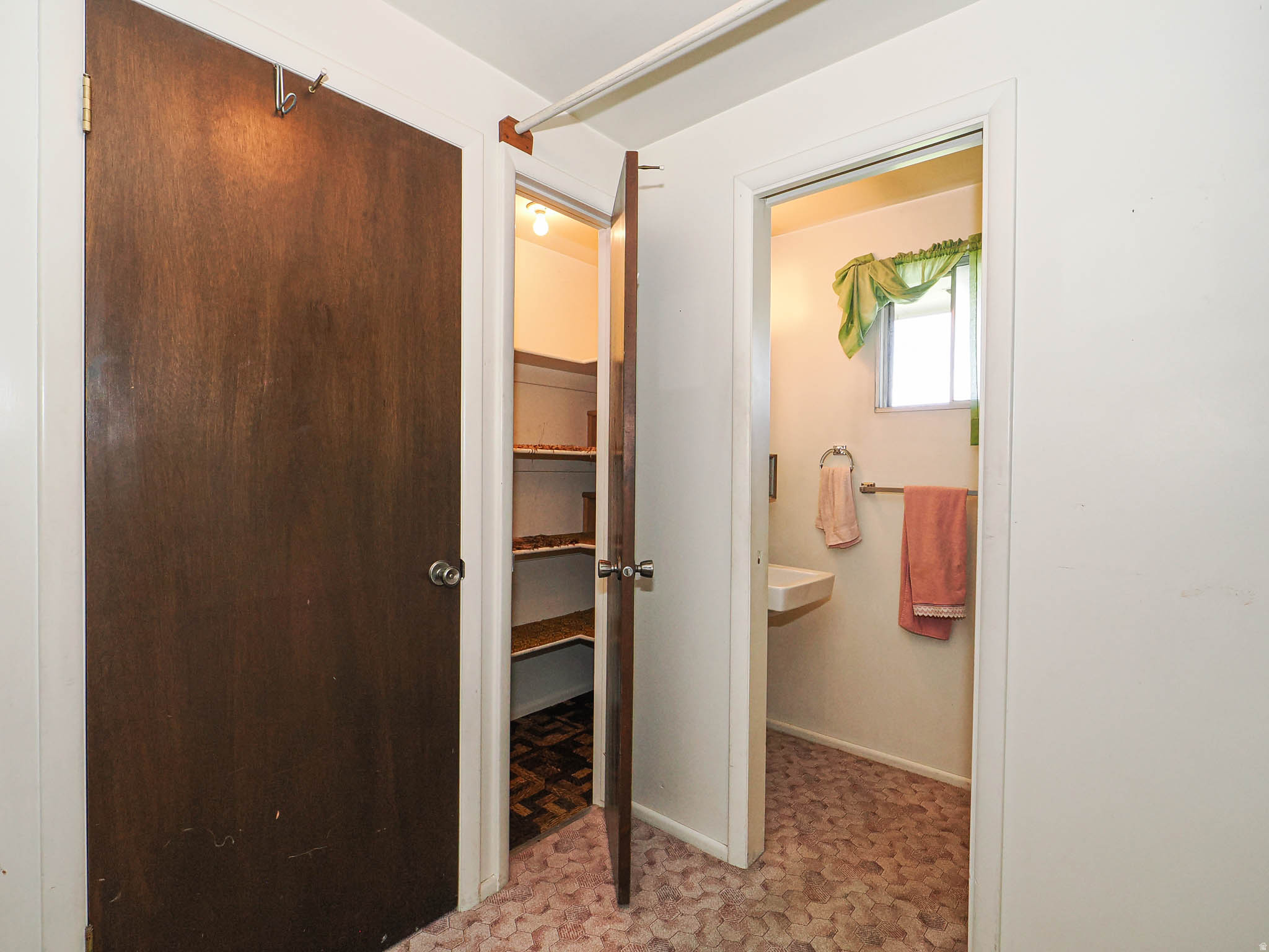 MEADOWS - Residential