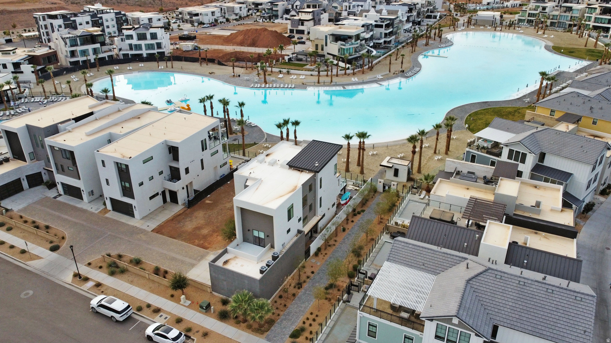 DESERT COLOR RESORT - Residential