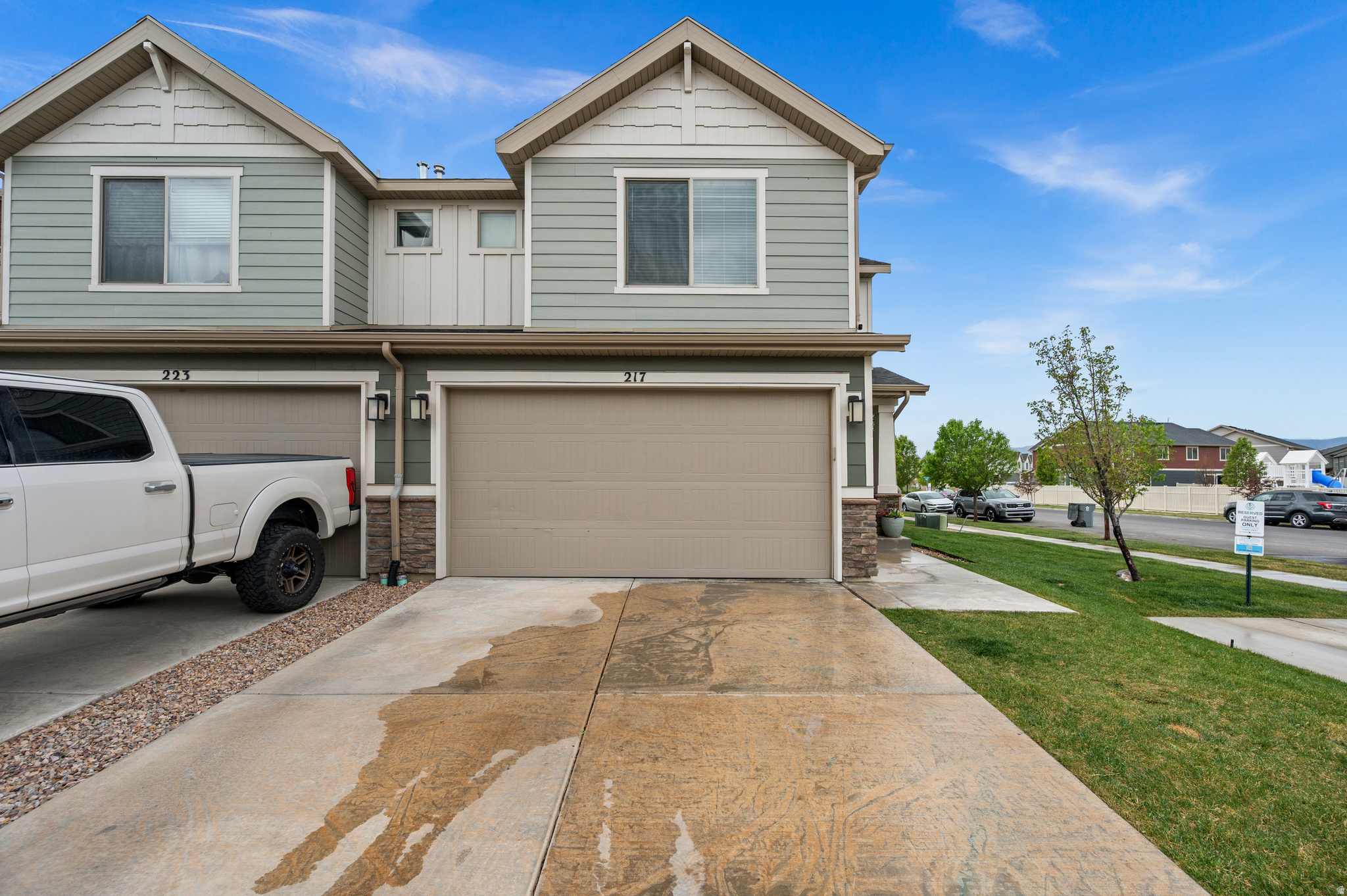RIVER BEND TOWNHOMES - Residential