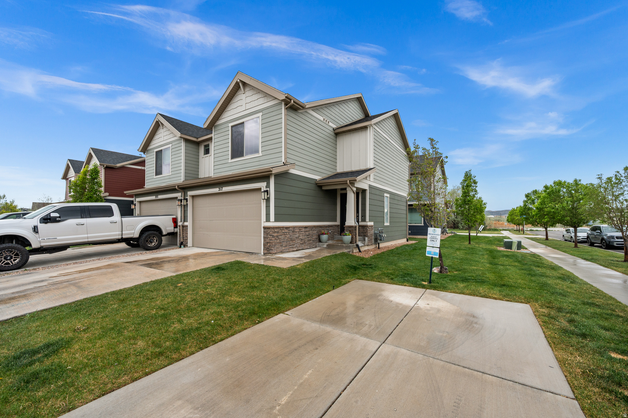 RIVER BEND TOWNHOMES - Residential
