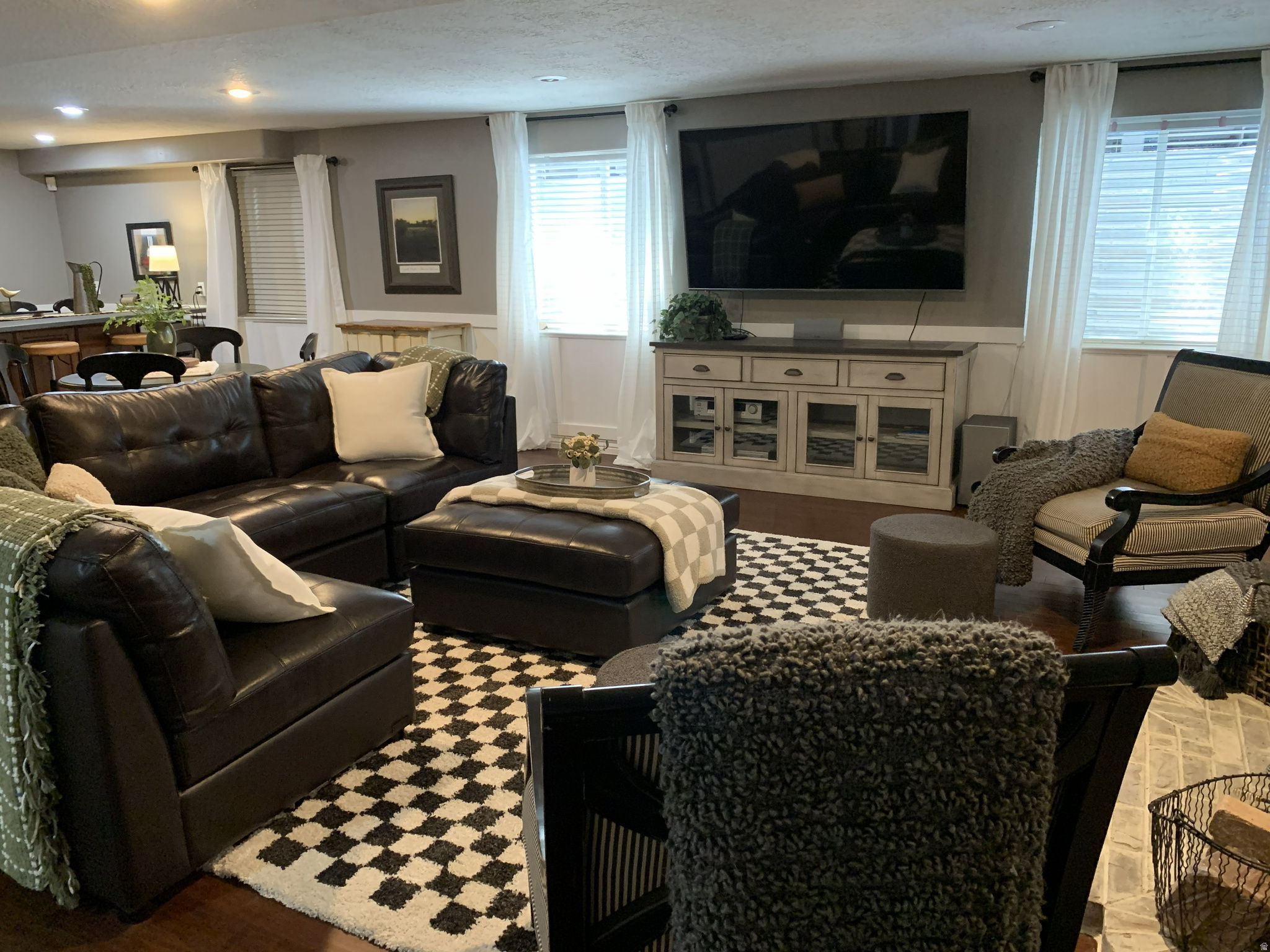 YOUNG PROPERTY - Residential