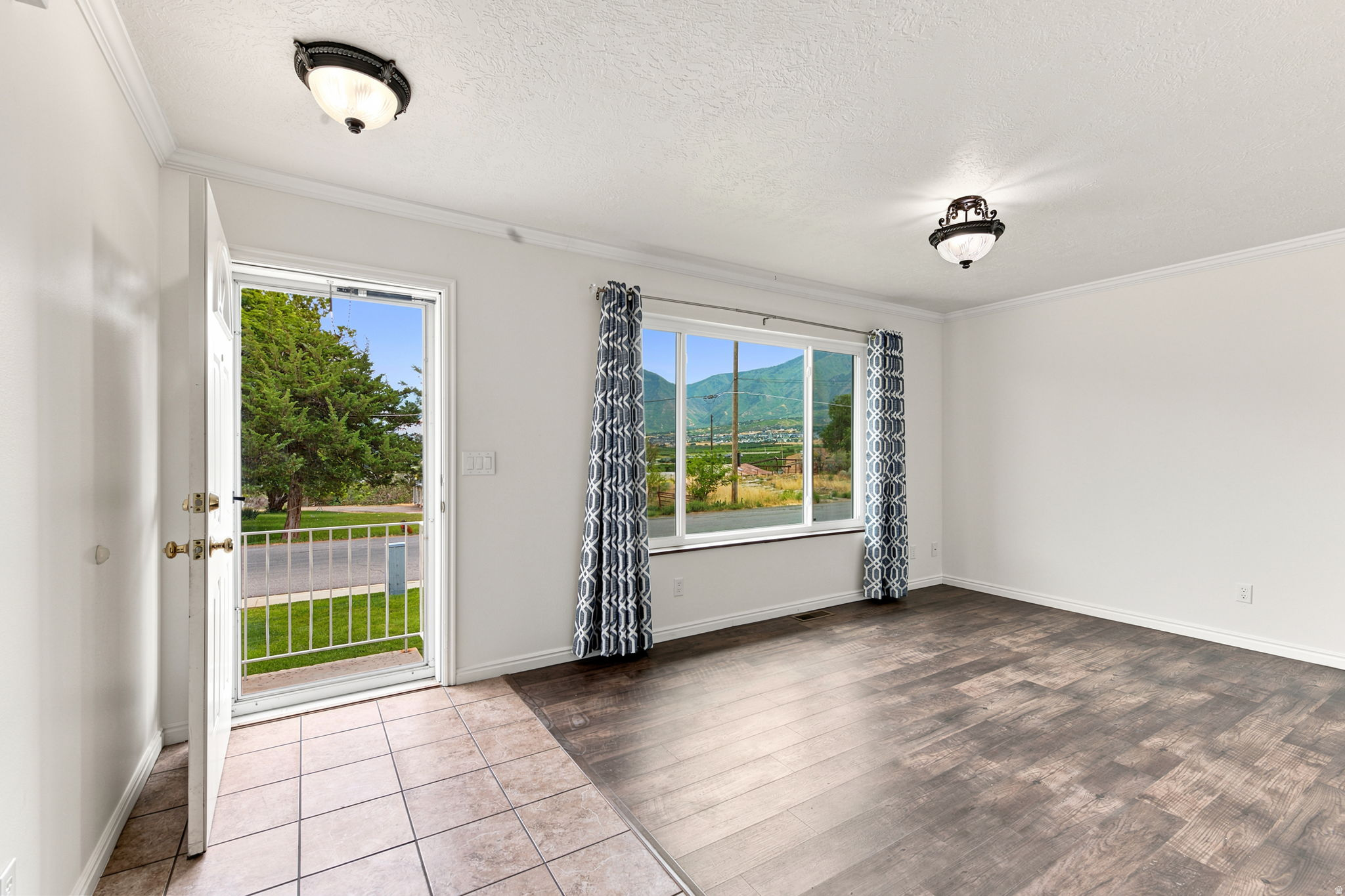 ROBIN VIEW - Residential