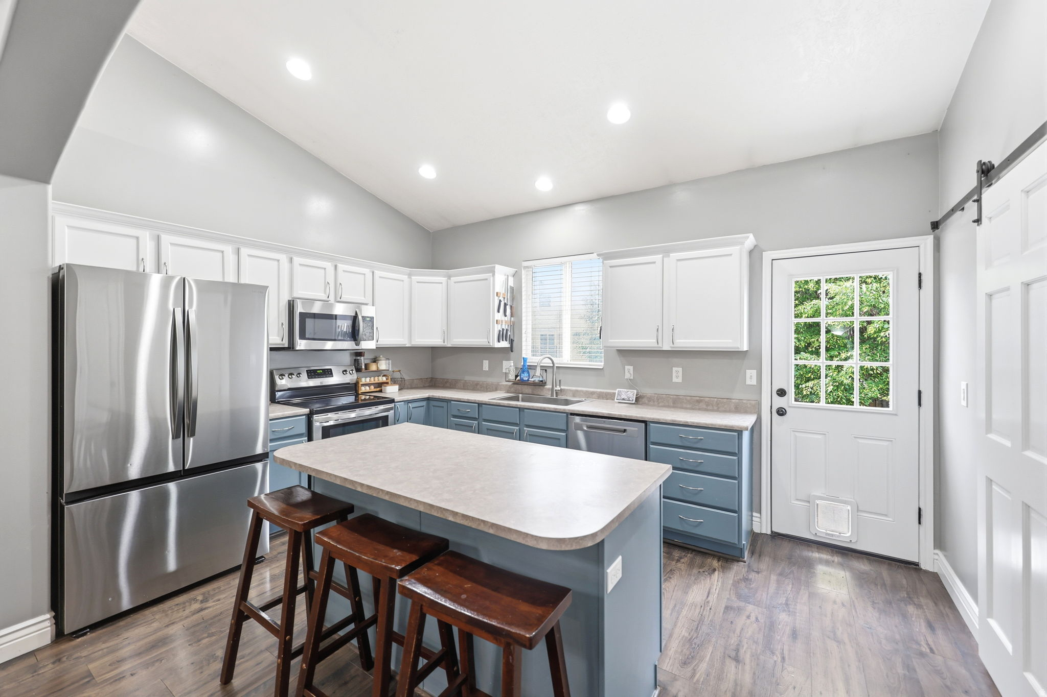 OVERLAKE - Residential