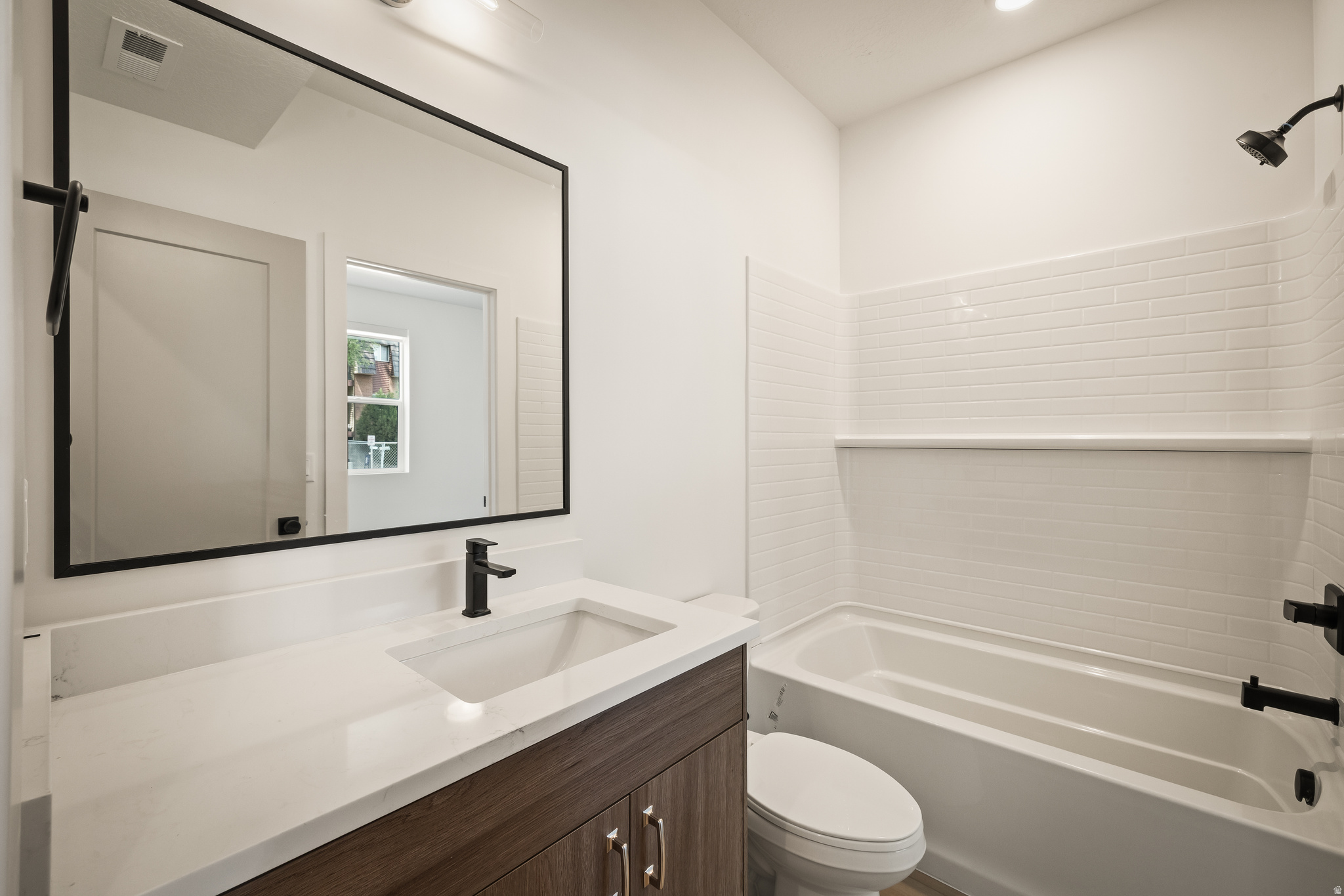 THE IVY - Residential