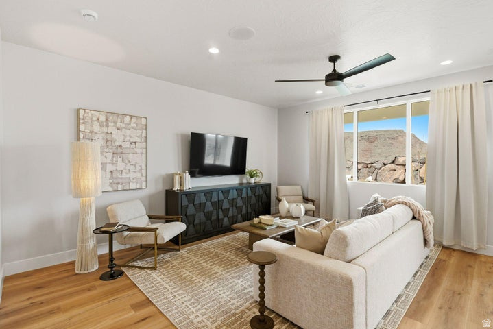 DESERT RIDGE ESTATES - Residential