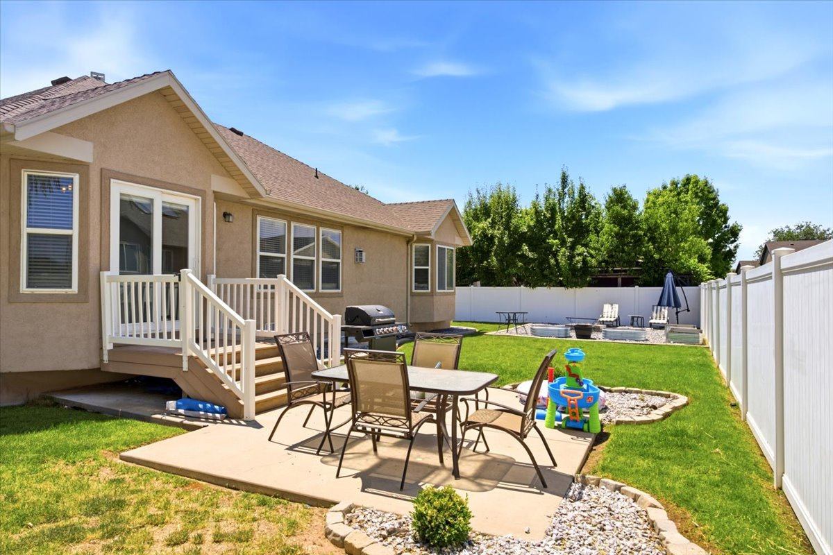 CHELEMES FARMS - Residential