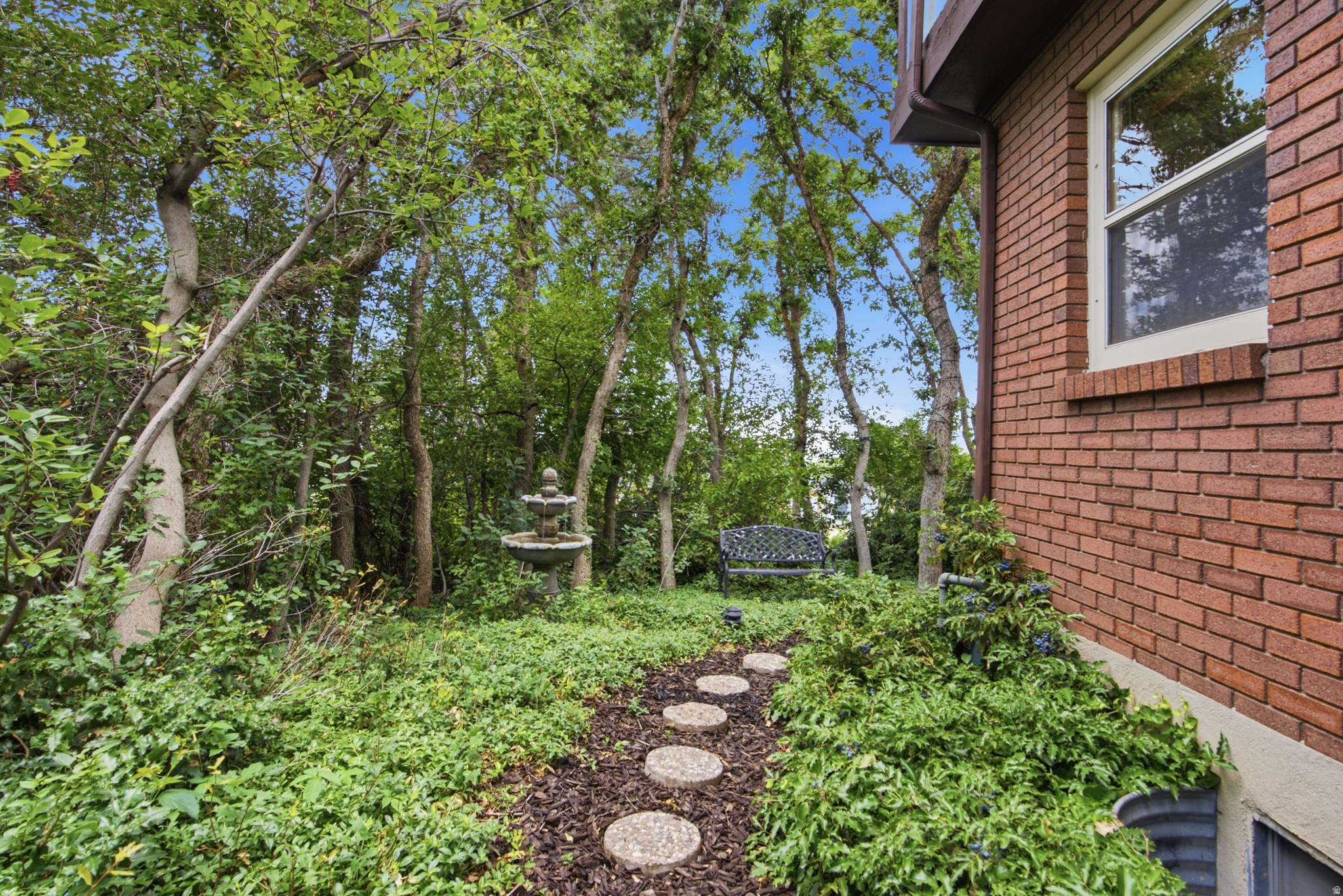 CHELSEA COVE - Residential