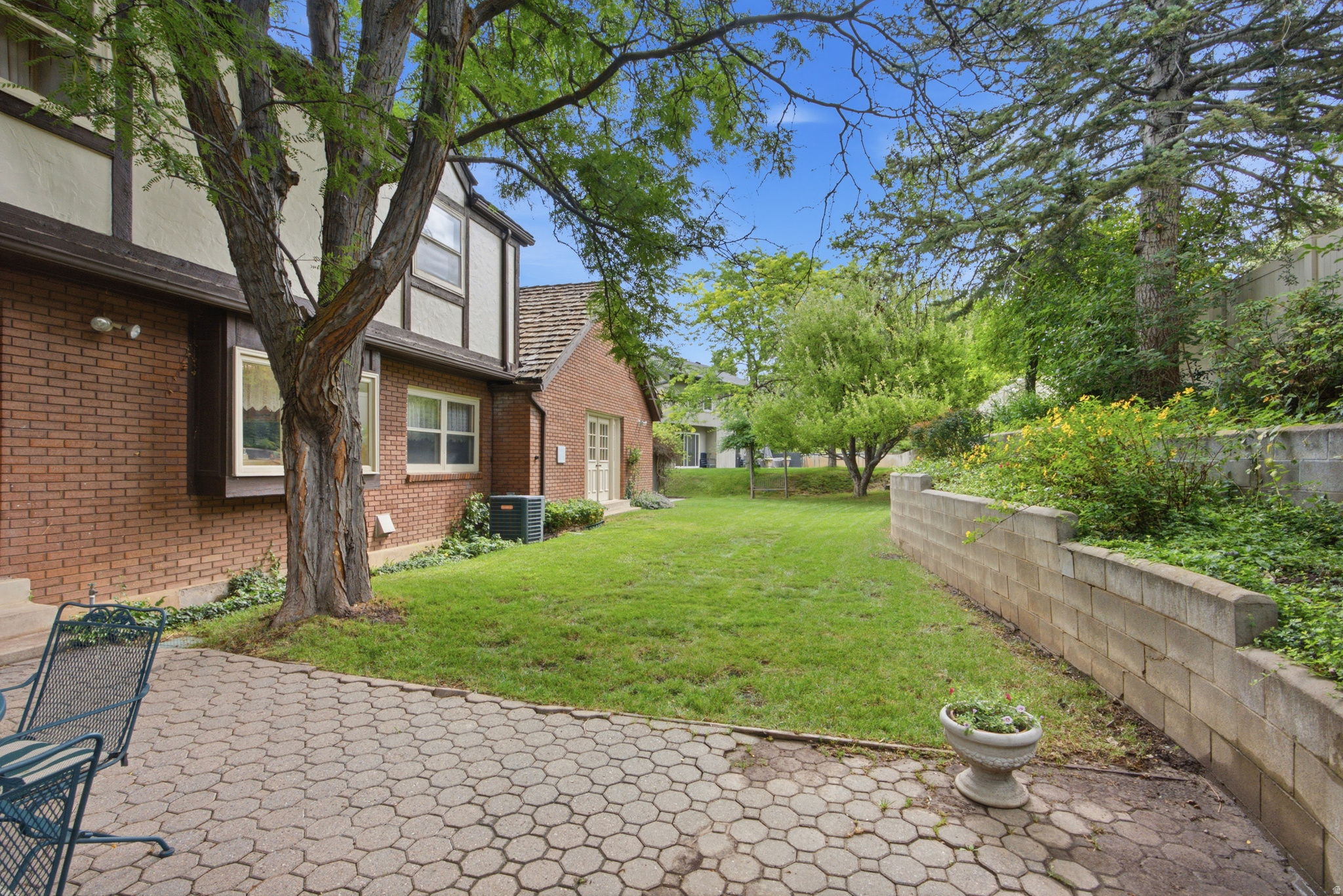 CHELSEA COVE - Residential