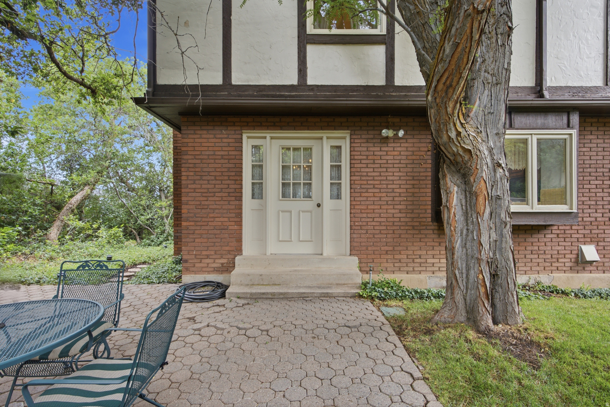 CHELSEA COVE - Residential