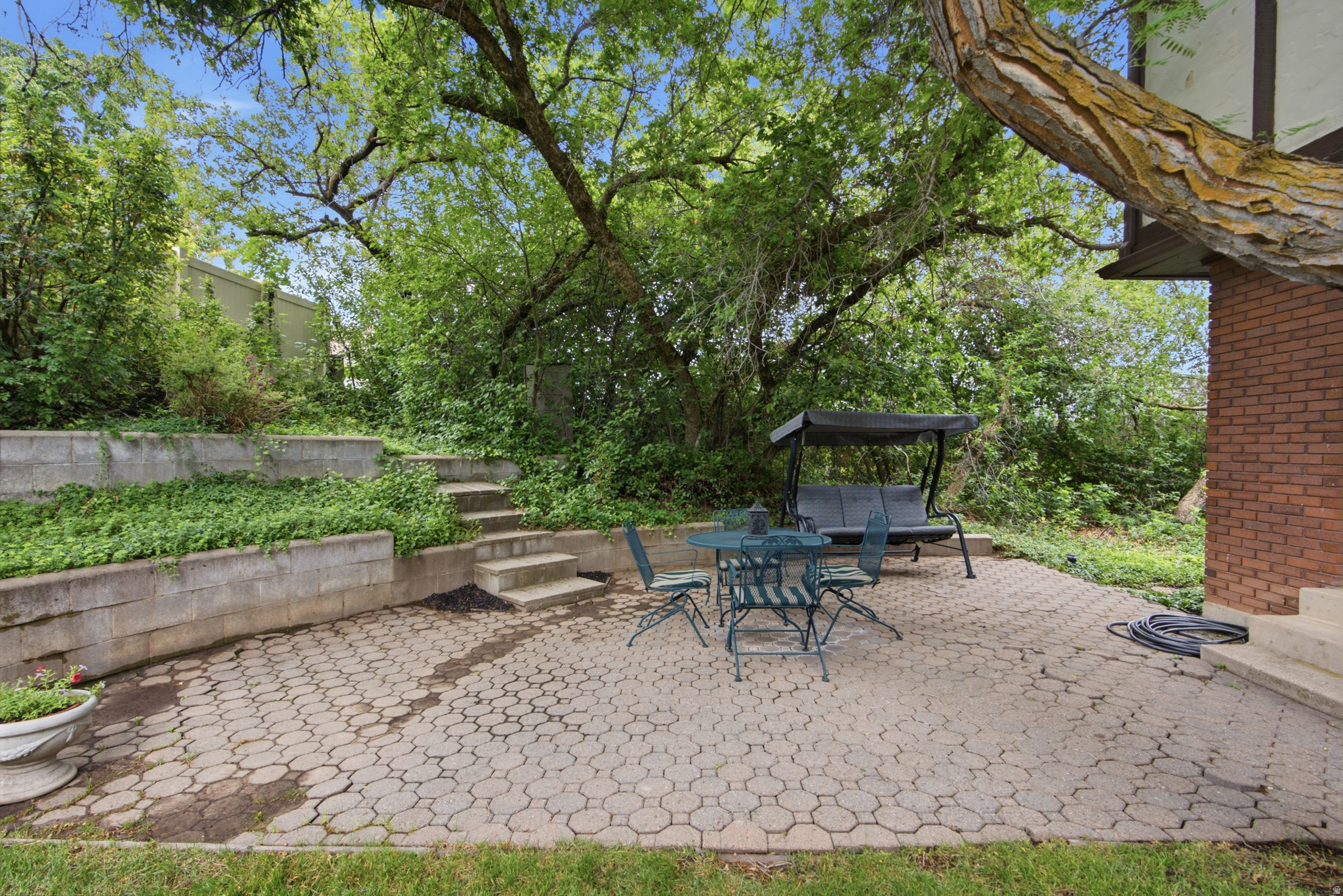 CHELSEA COVE - Residential