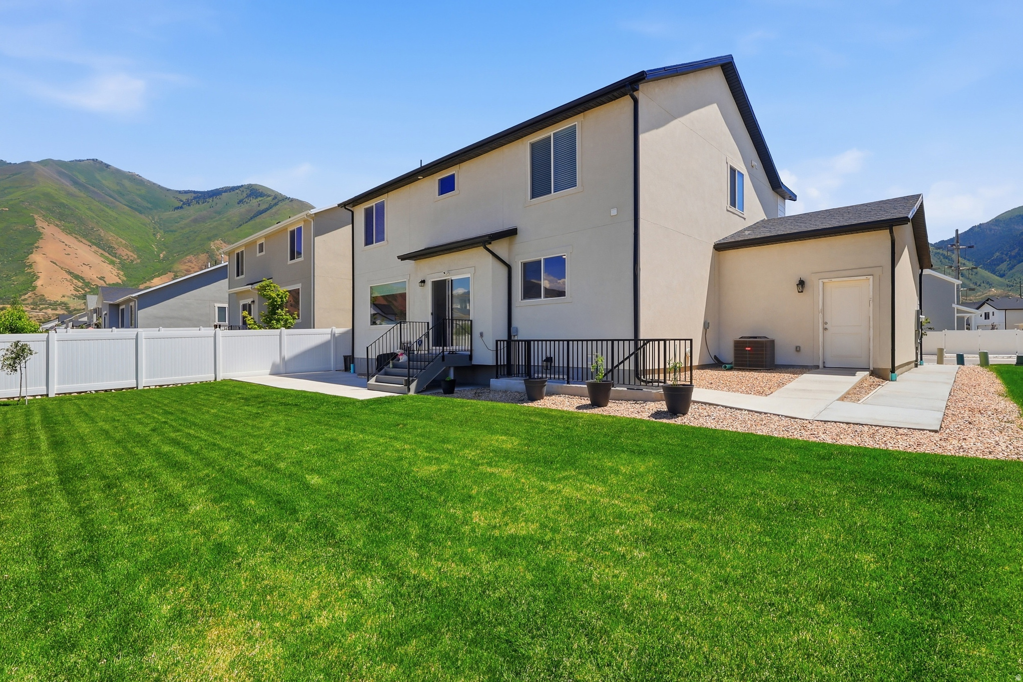 QUIET VALLEY - Residential