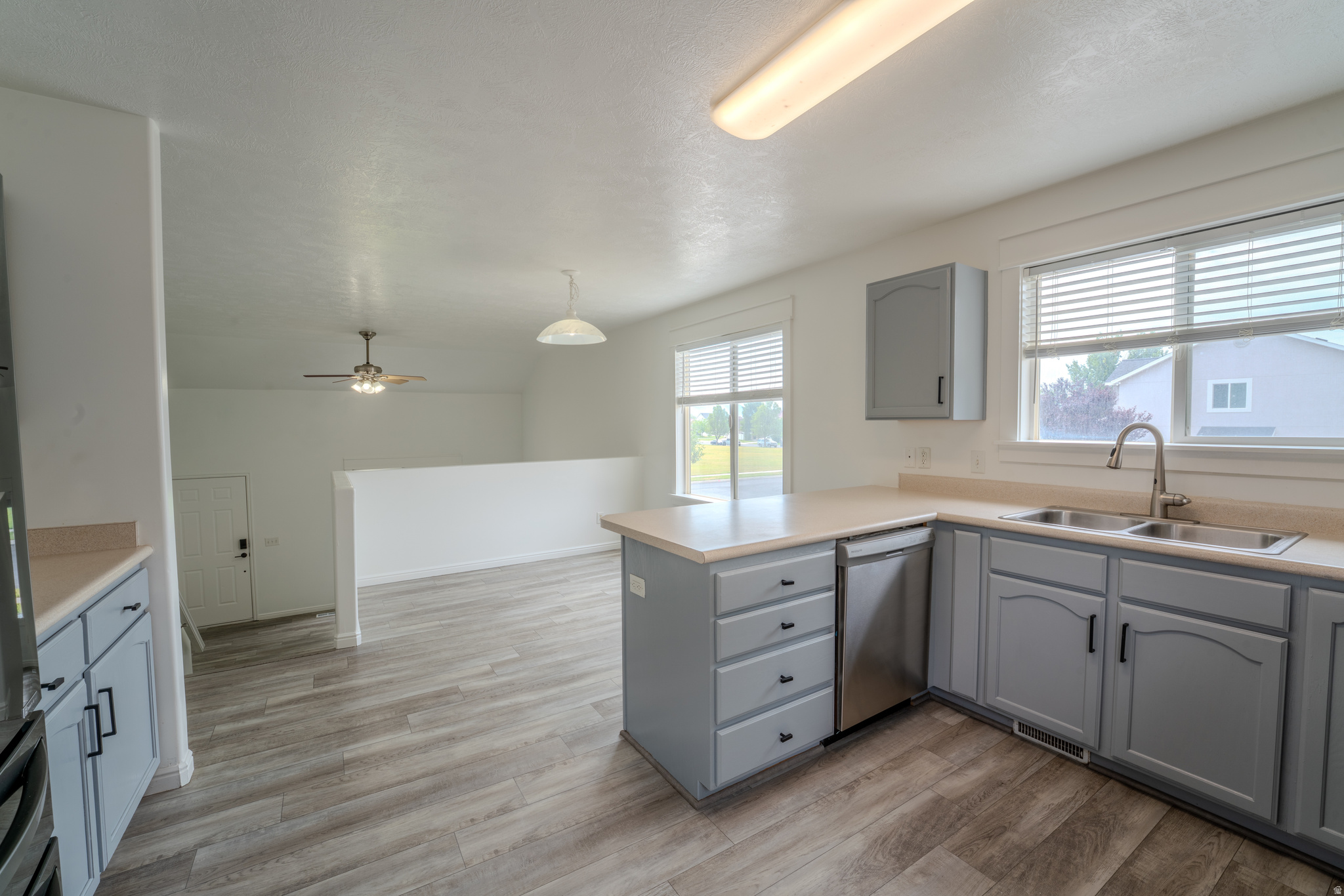 RIDGE - Residential