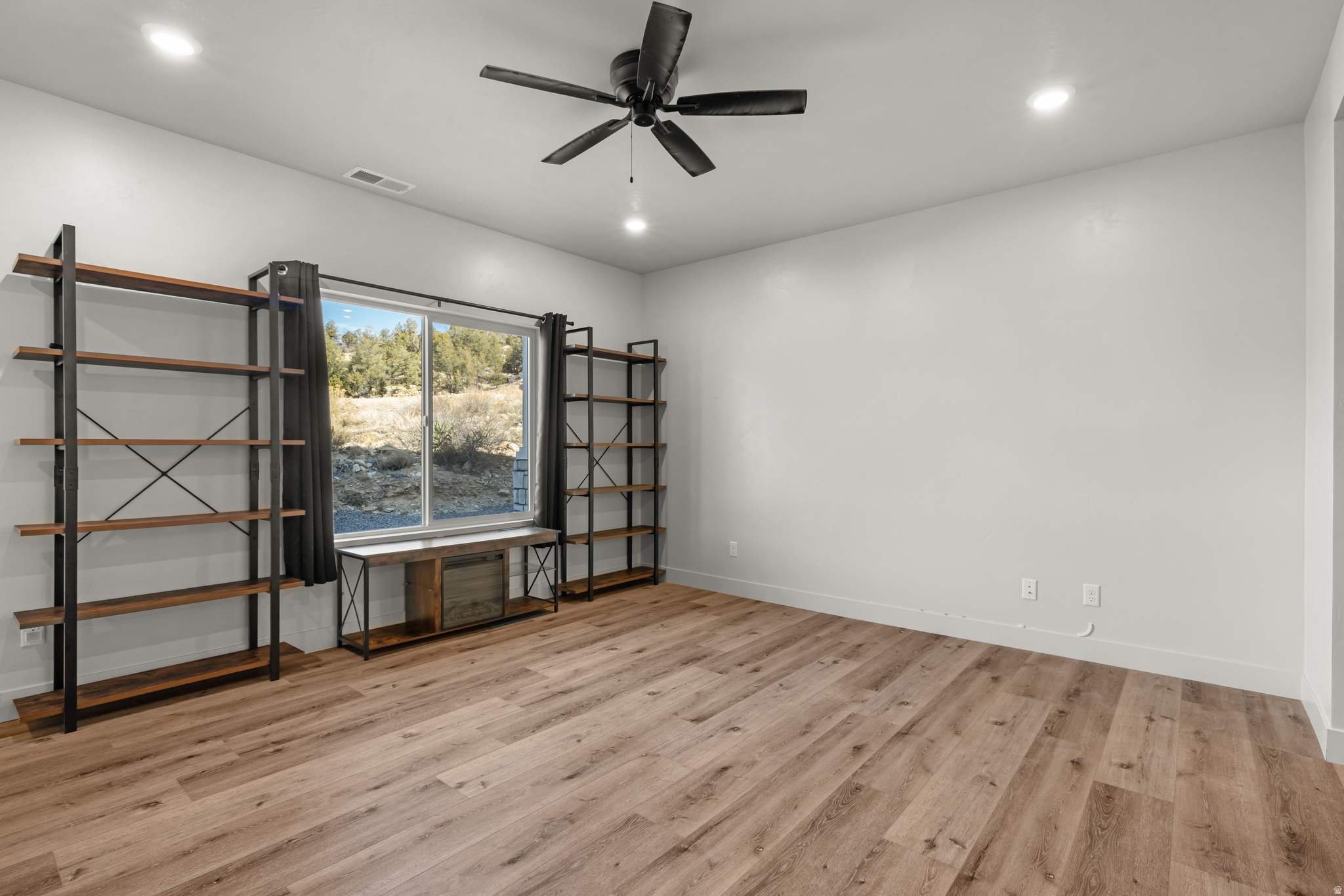 RED VALLEY HEIGHTS - Residential