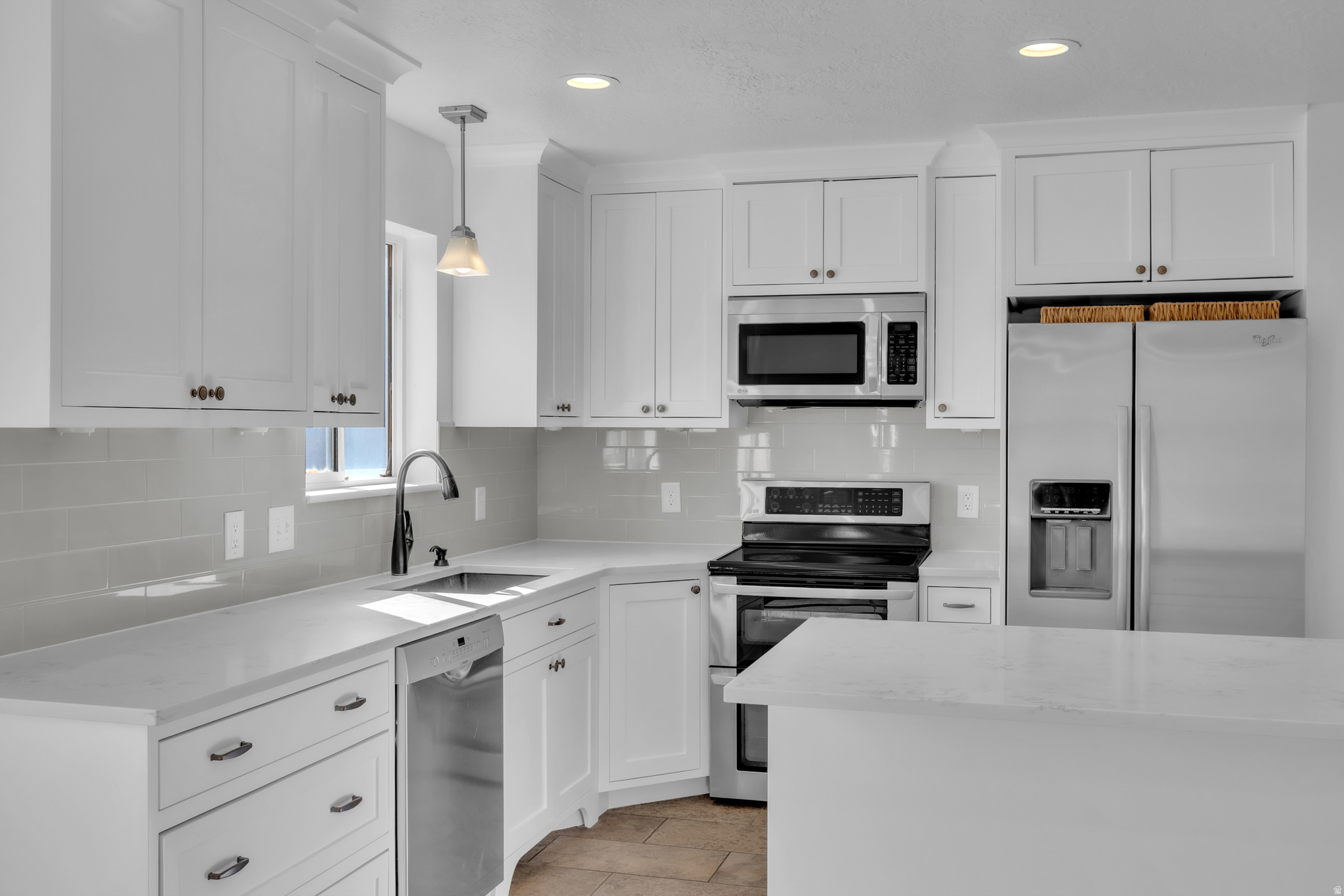 SADDLEBROOK ESTATES PLAT J - Residential