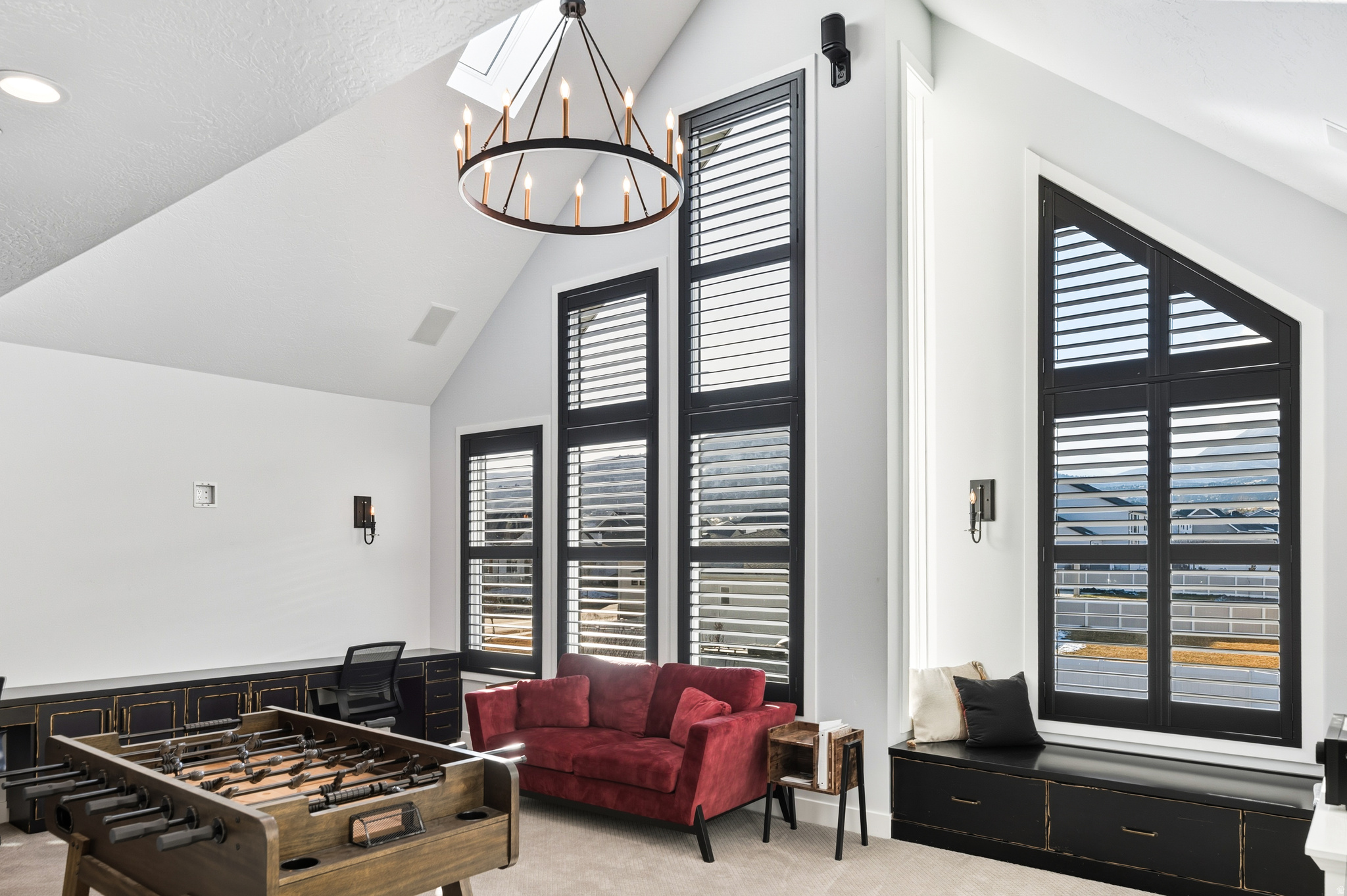 THE RANGE EAST - Residential