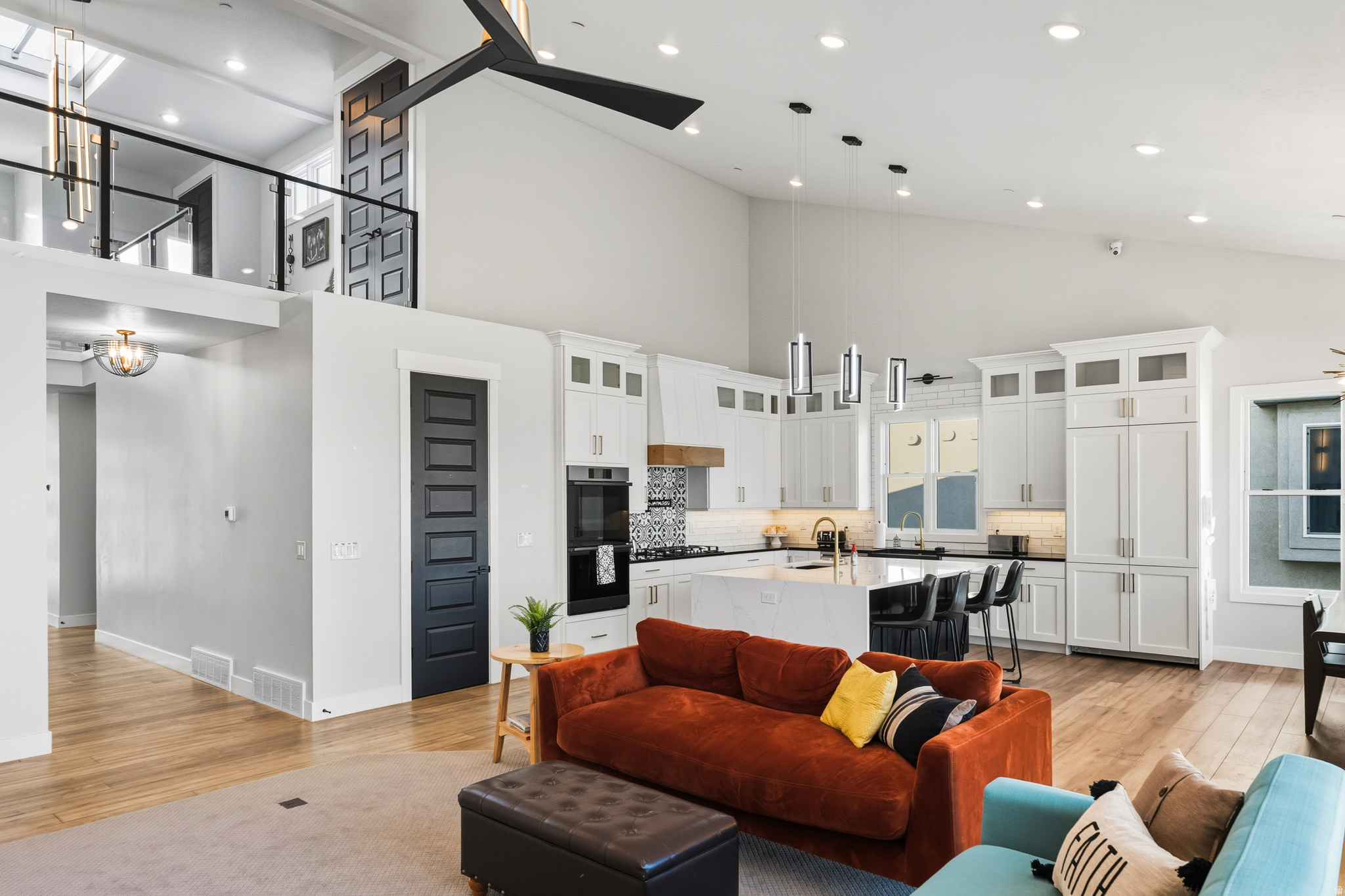 THE RANGE EAST - Residential