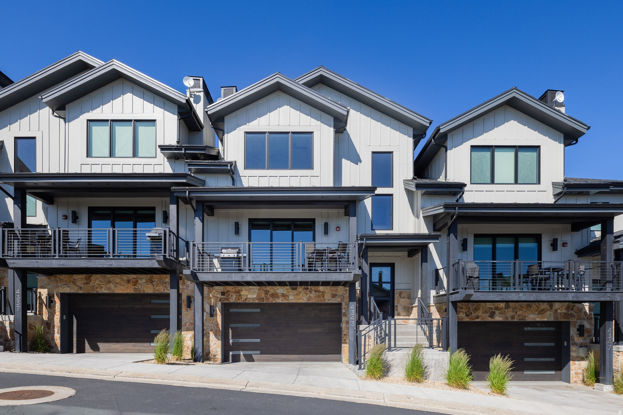 FROSTWOOD - Residential