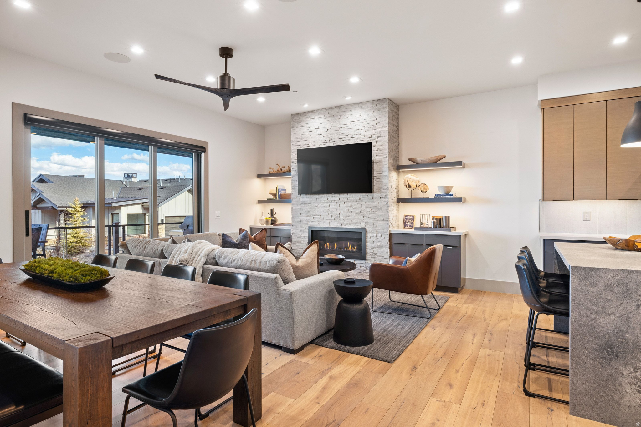 FROSTWOOD - Residential