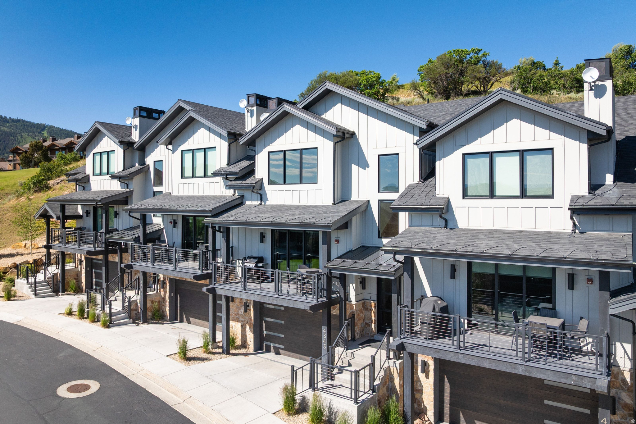 FROSTWOOD - Residential