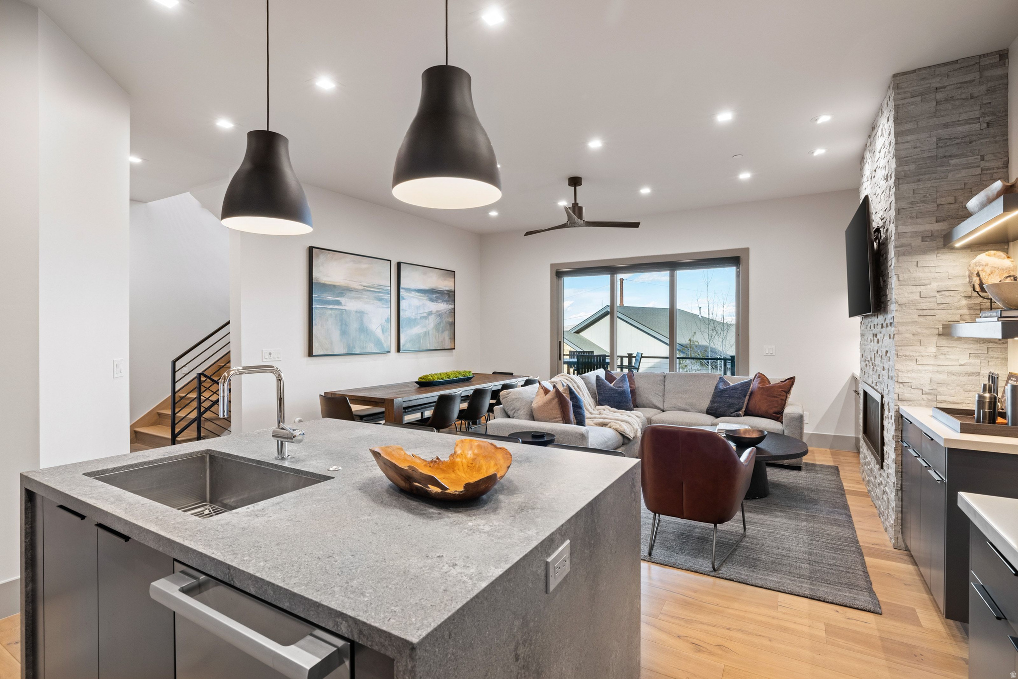 FROSTWOOD - Residential