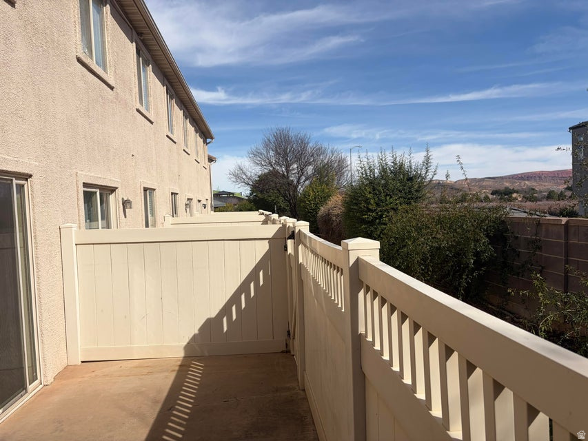 BEDROCK TH 2 - Residential