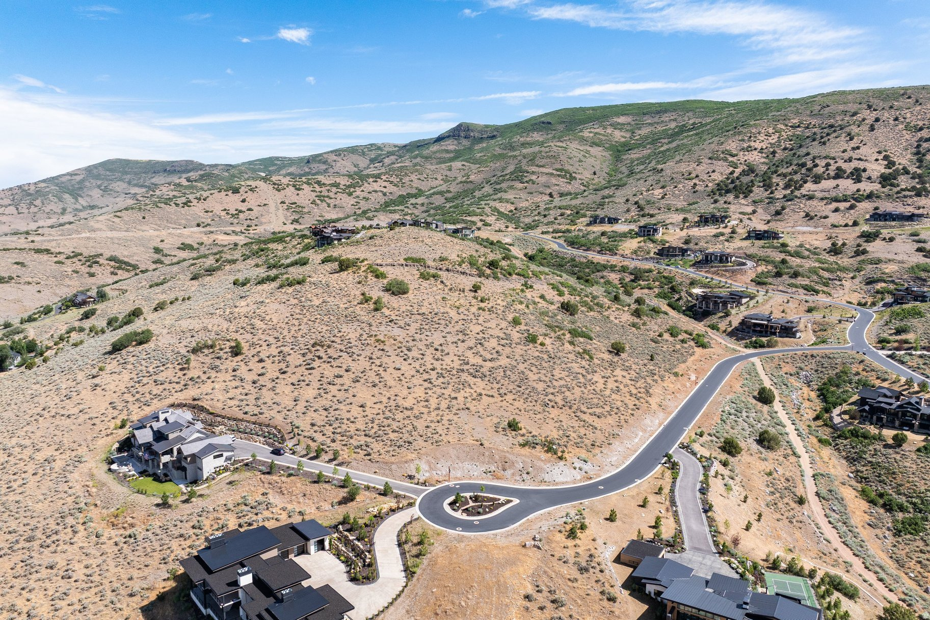 RED LEDGES - Land