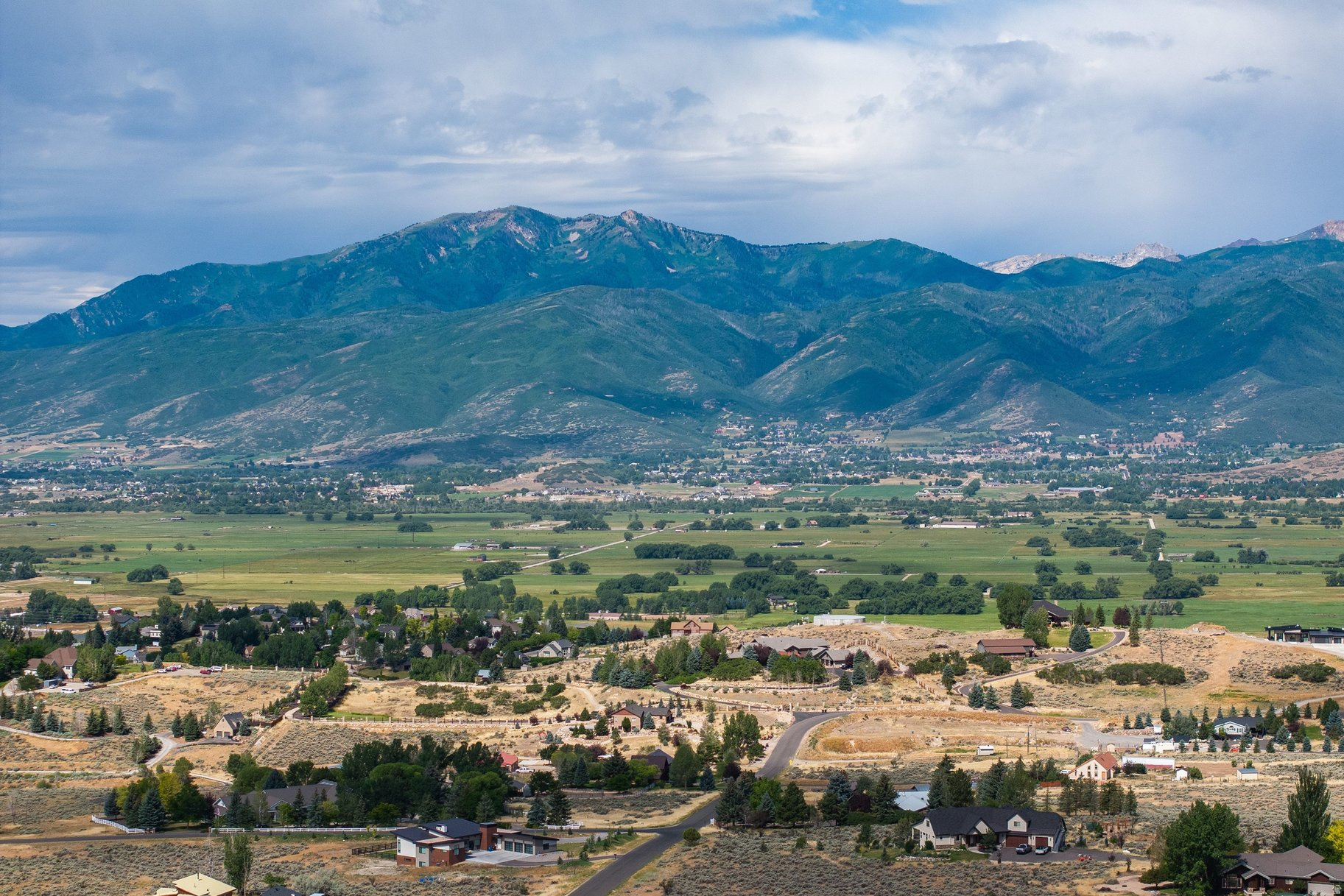 RED LEDGES - Land