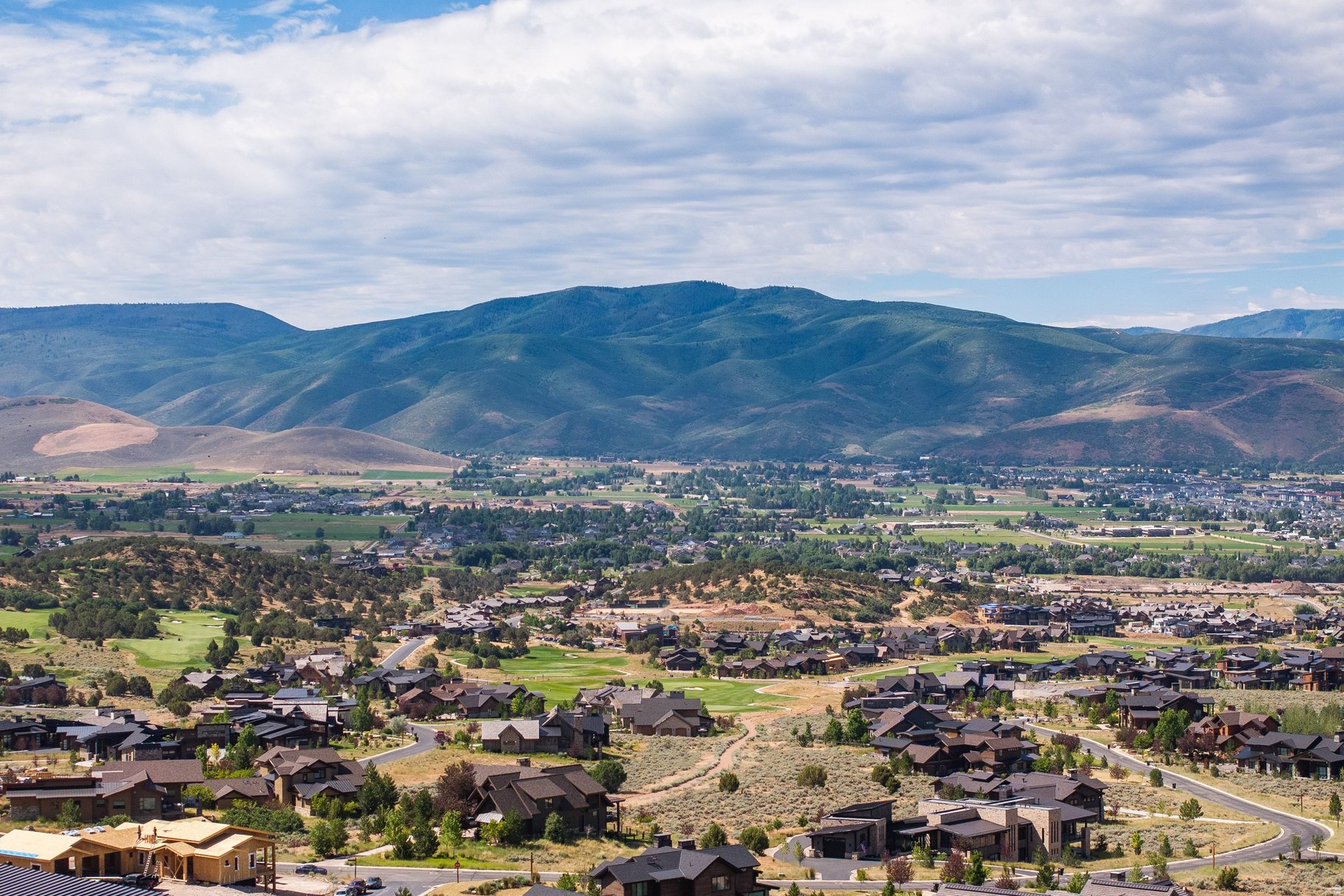 RED LEDGES - Land