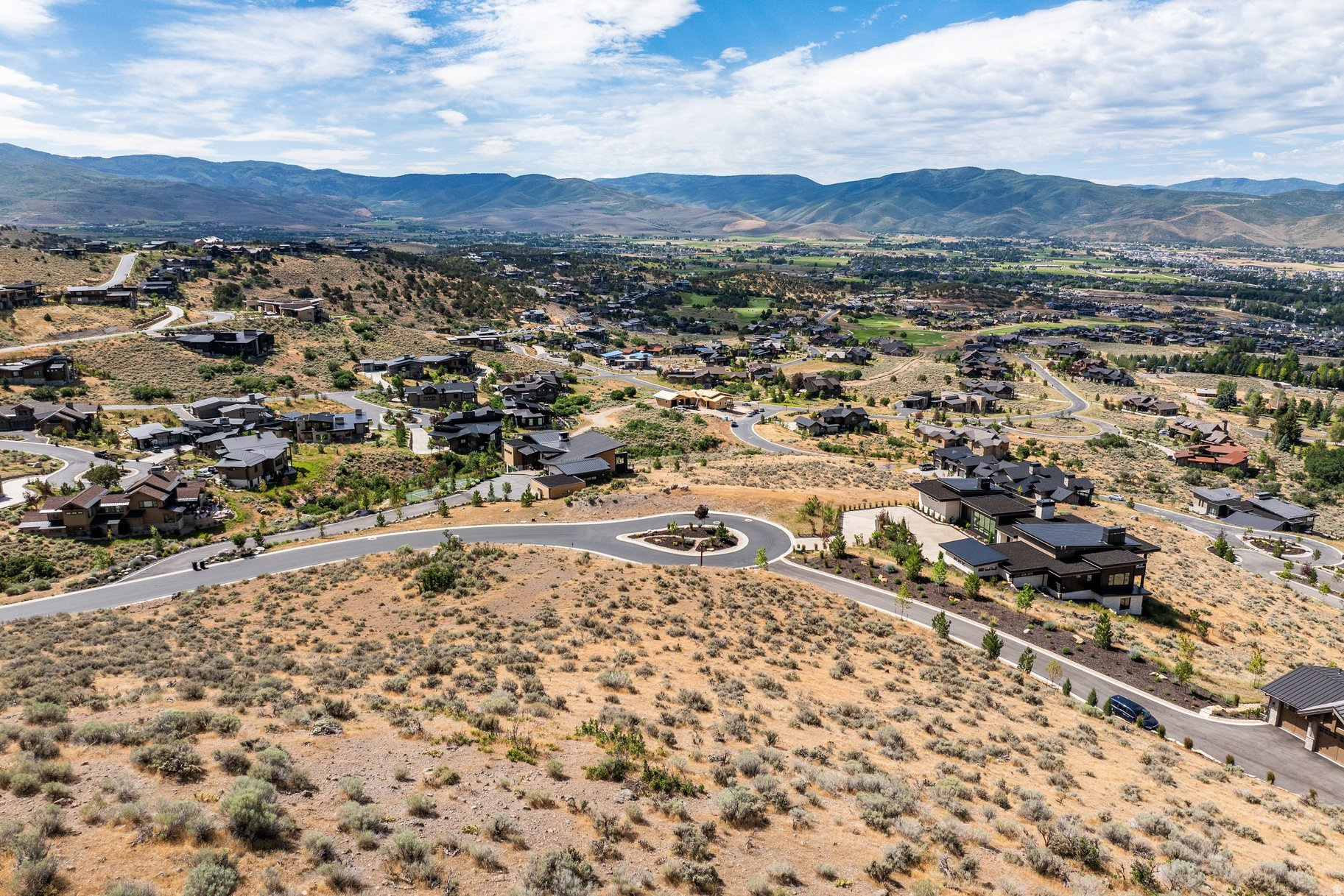 RED LEDGES - Land