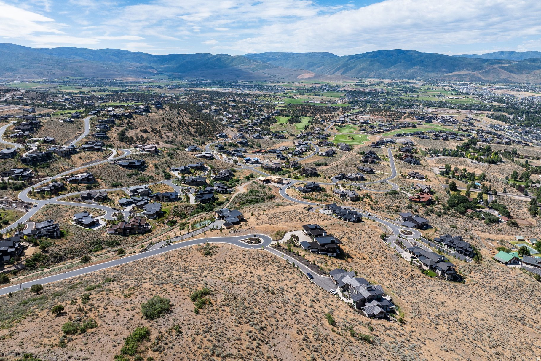 RED LEDGES - Land