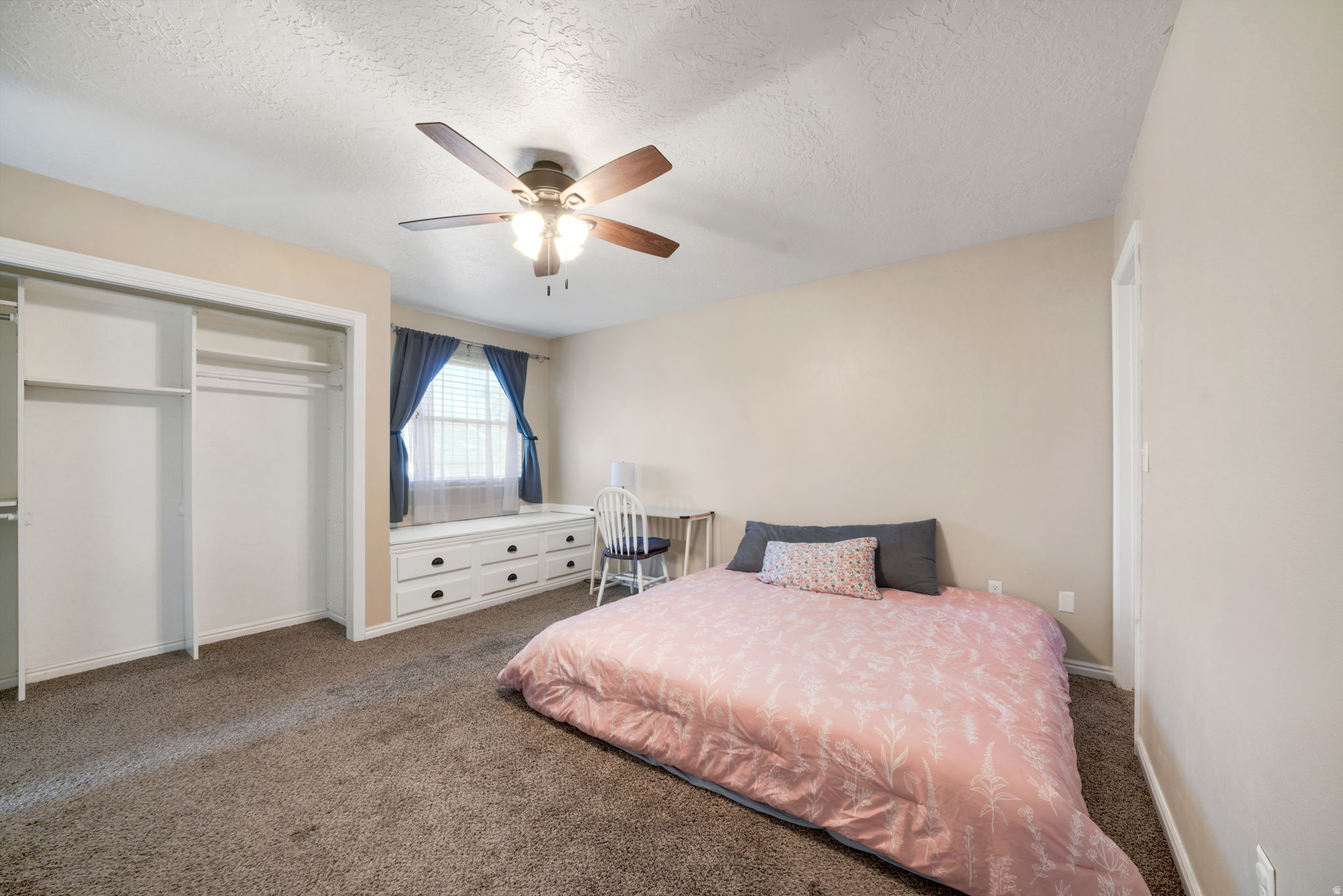 WOODRIDGE - Residential
