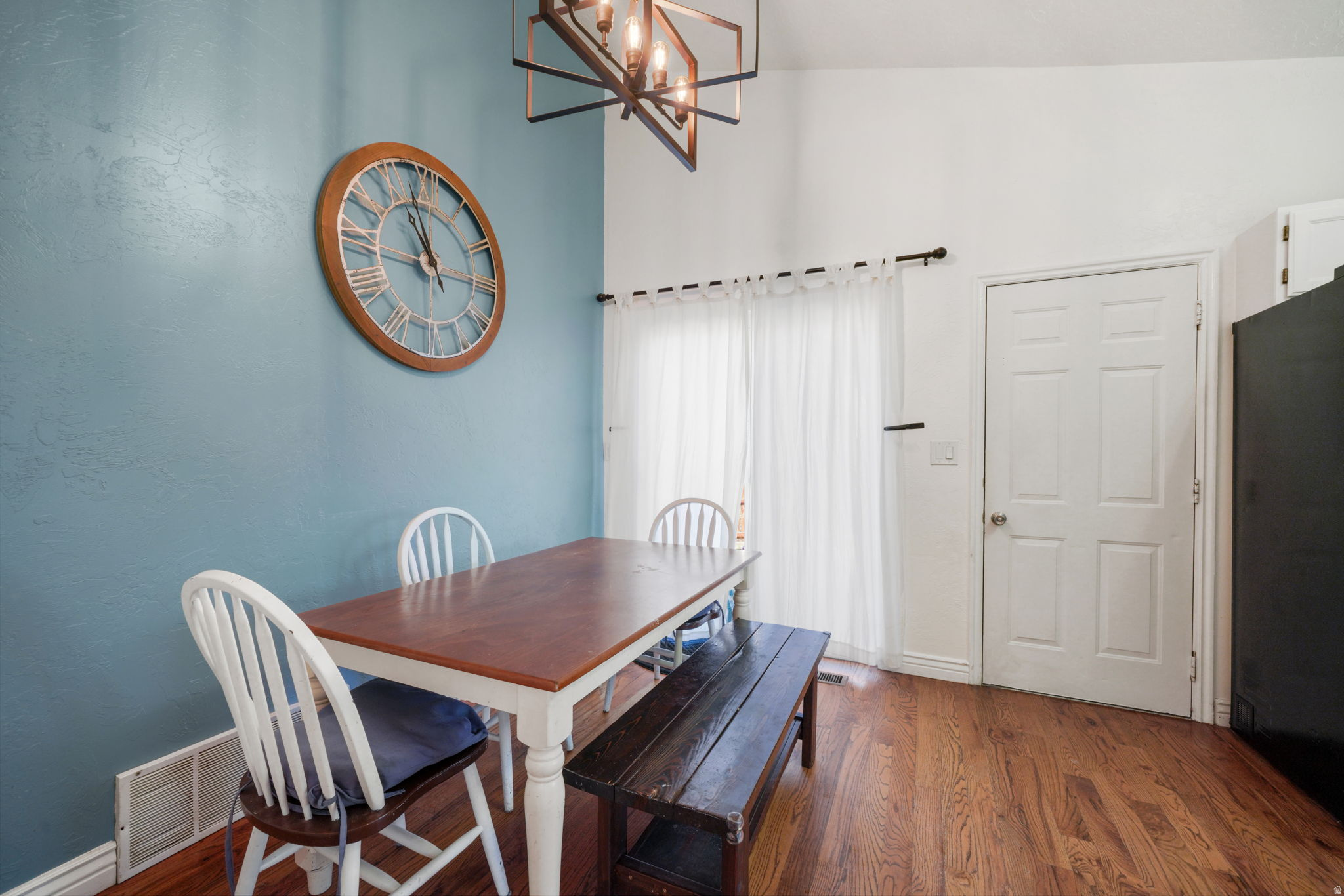 WOODRIDGE - Residential