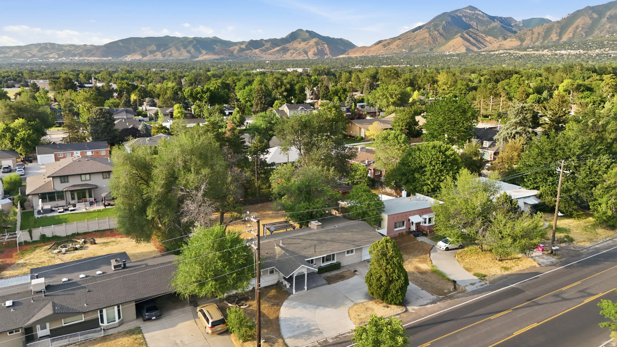 LAKEWOOD - Residential
