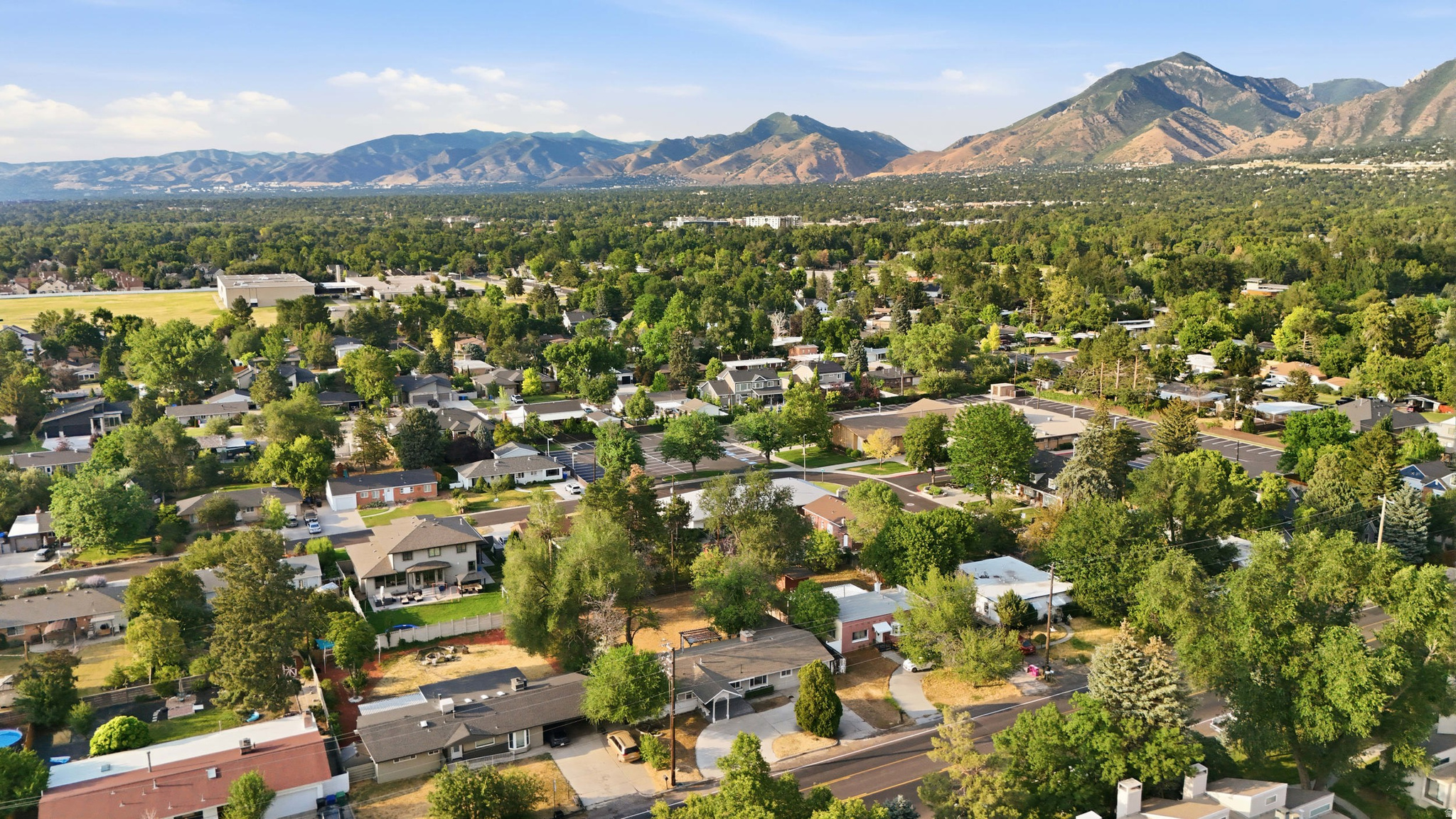 LAKEWOOD - Residential