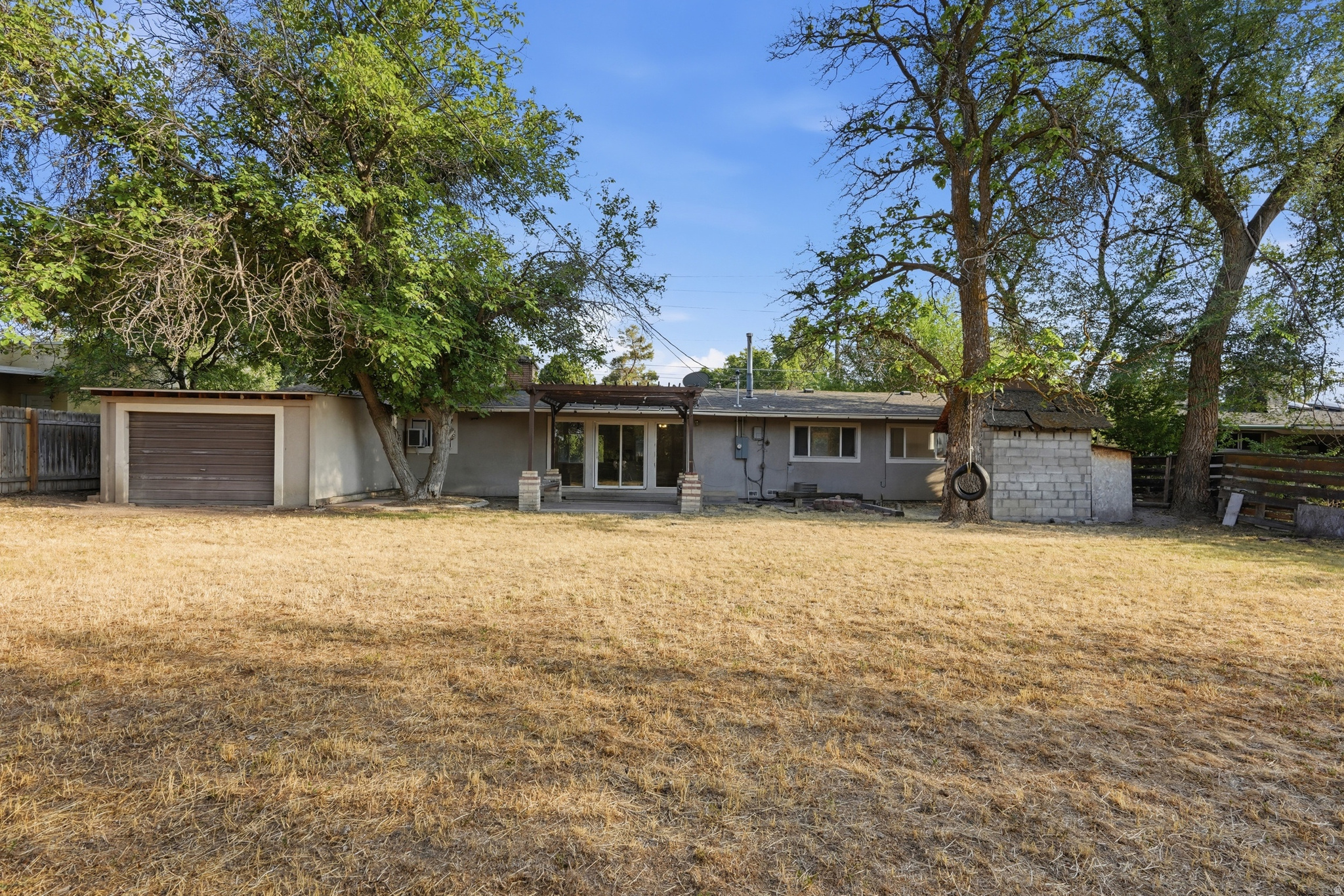 LAKEWOOD - Residential