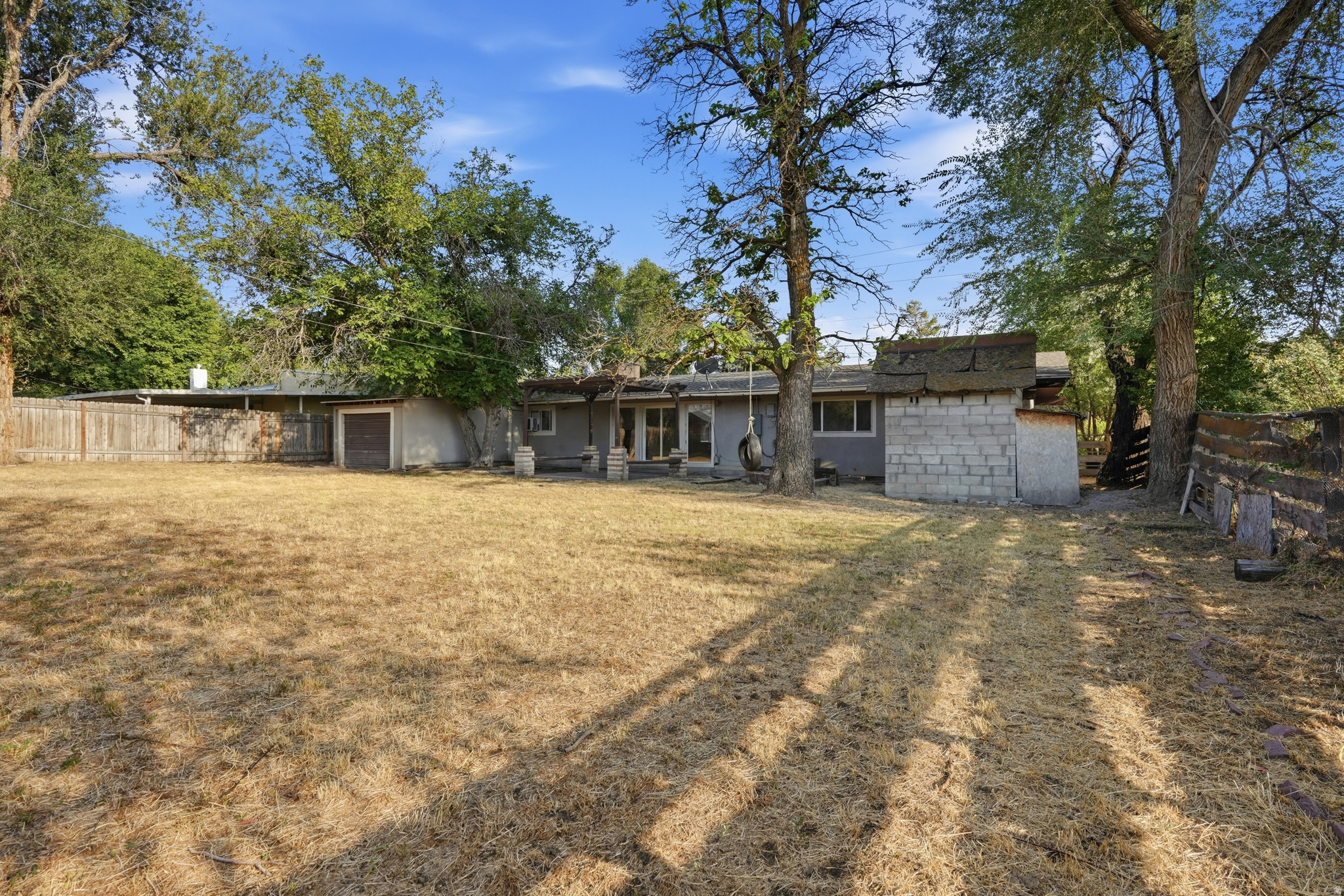LAKEWOOD - Residential