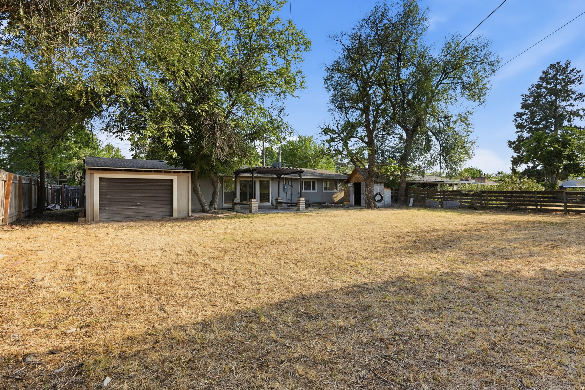 LAKEWOOD - Residential