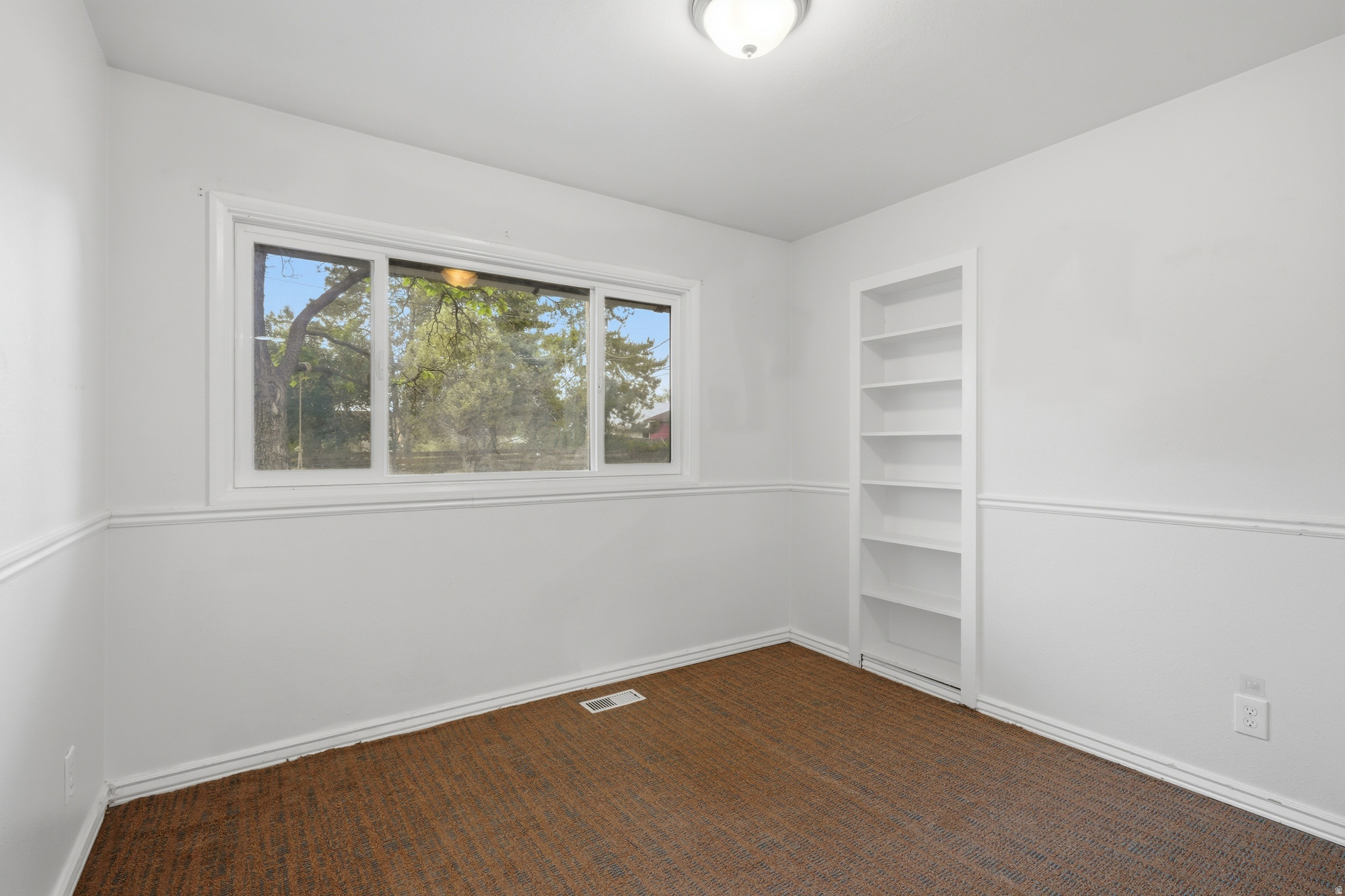 LAKEWOOD - Residential