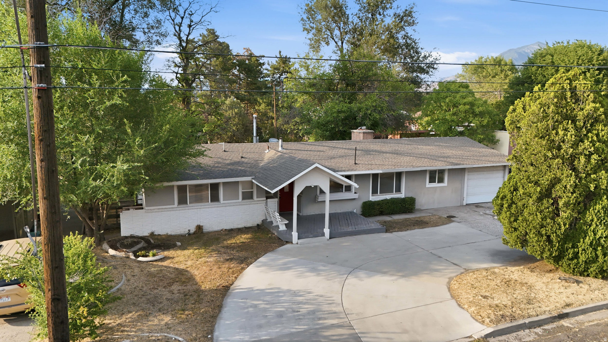 LAKEWOOD - Residential