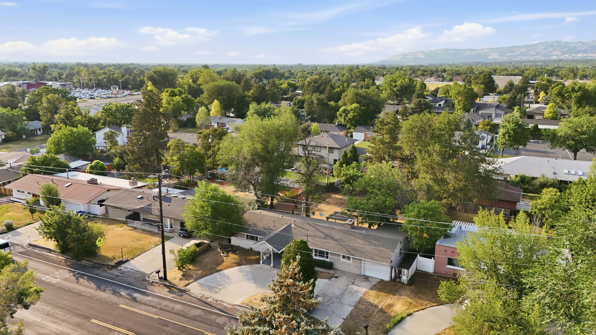 LAKEWOOD - Residential