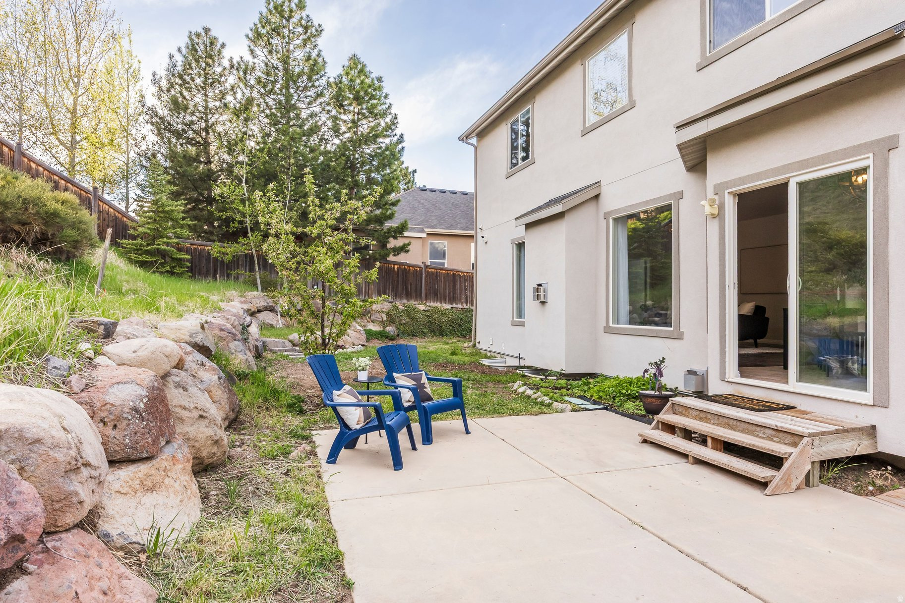 OAK VISTA SUNCREST - Residential